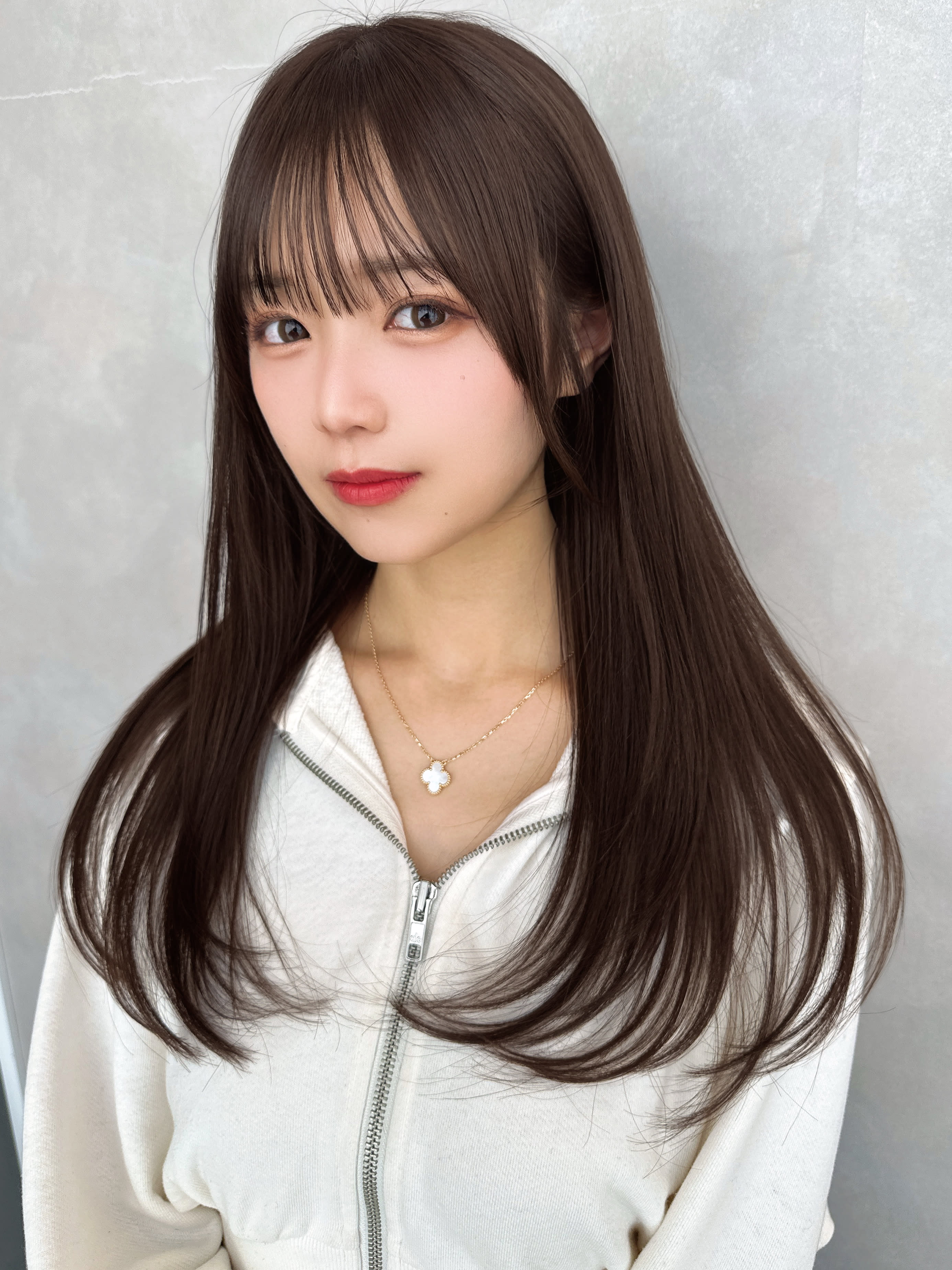 Roi shibuya【ロイ渋谷】髪質改善/美髪/ストレート/トリートメント【ロイシブヤ】のスタイル紹介。Roiスタイル【椎名】