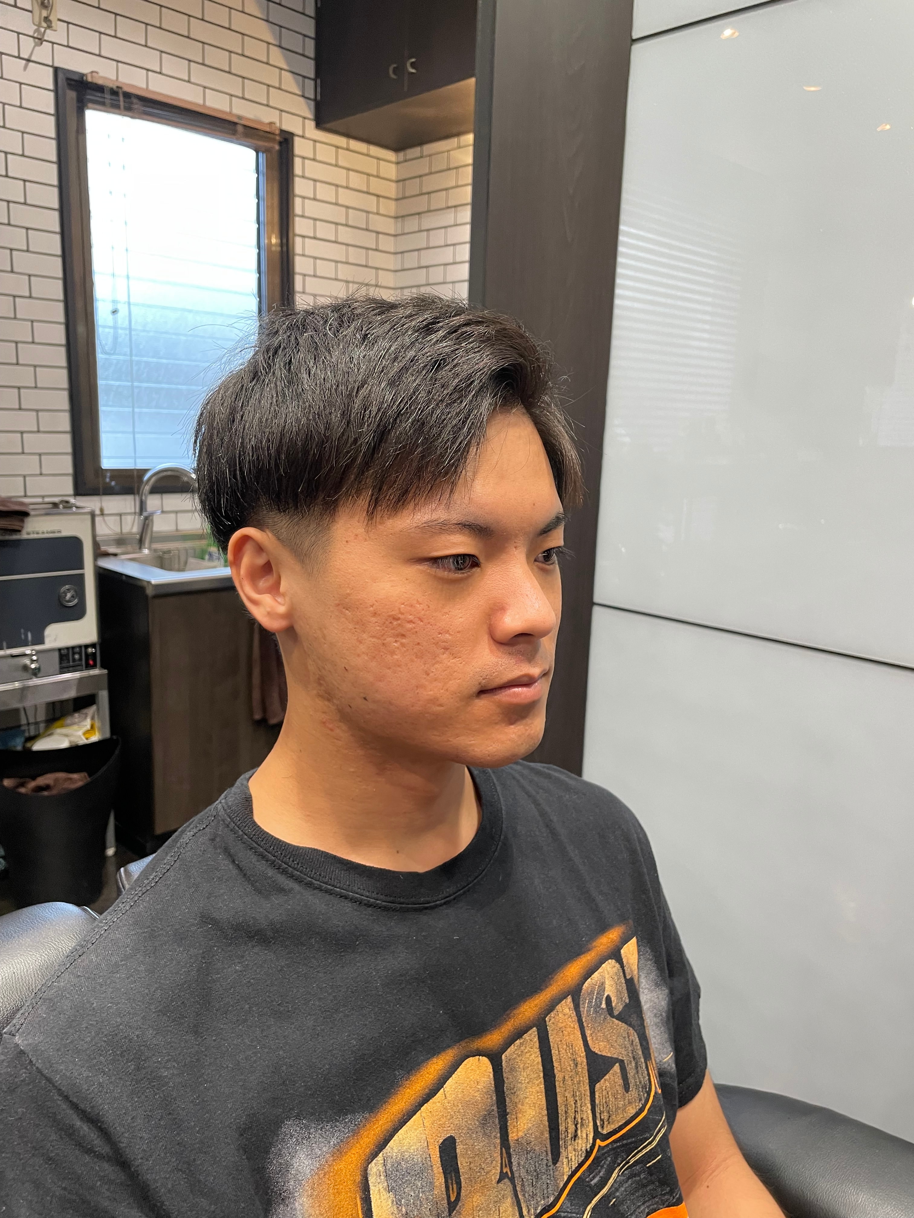 HIRO THE BARBER【ヒロザバーバー】のスタイル紹介。アップバングショート