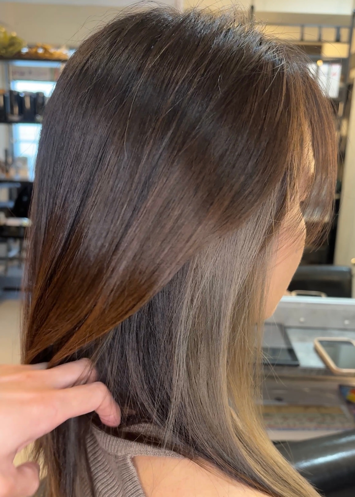 Sympa"【シンパ】のスタイル紹介。インナーカラー/イヤリングカラー/デザインカラー