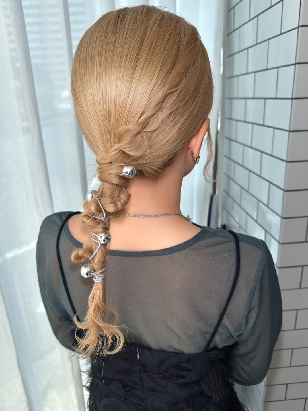 岡山髪質改善美容室 hair studio Chao by MICHI 【ヘアースタジオチャオ】【オカヤマカミシツカイゼンビヨウシツヘアースタジオチャオバイミチ】のスタイル紹介。【ChaoMICHI yu-ka】編みおろし お呼ばれヘア 