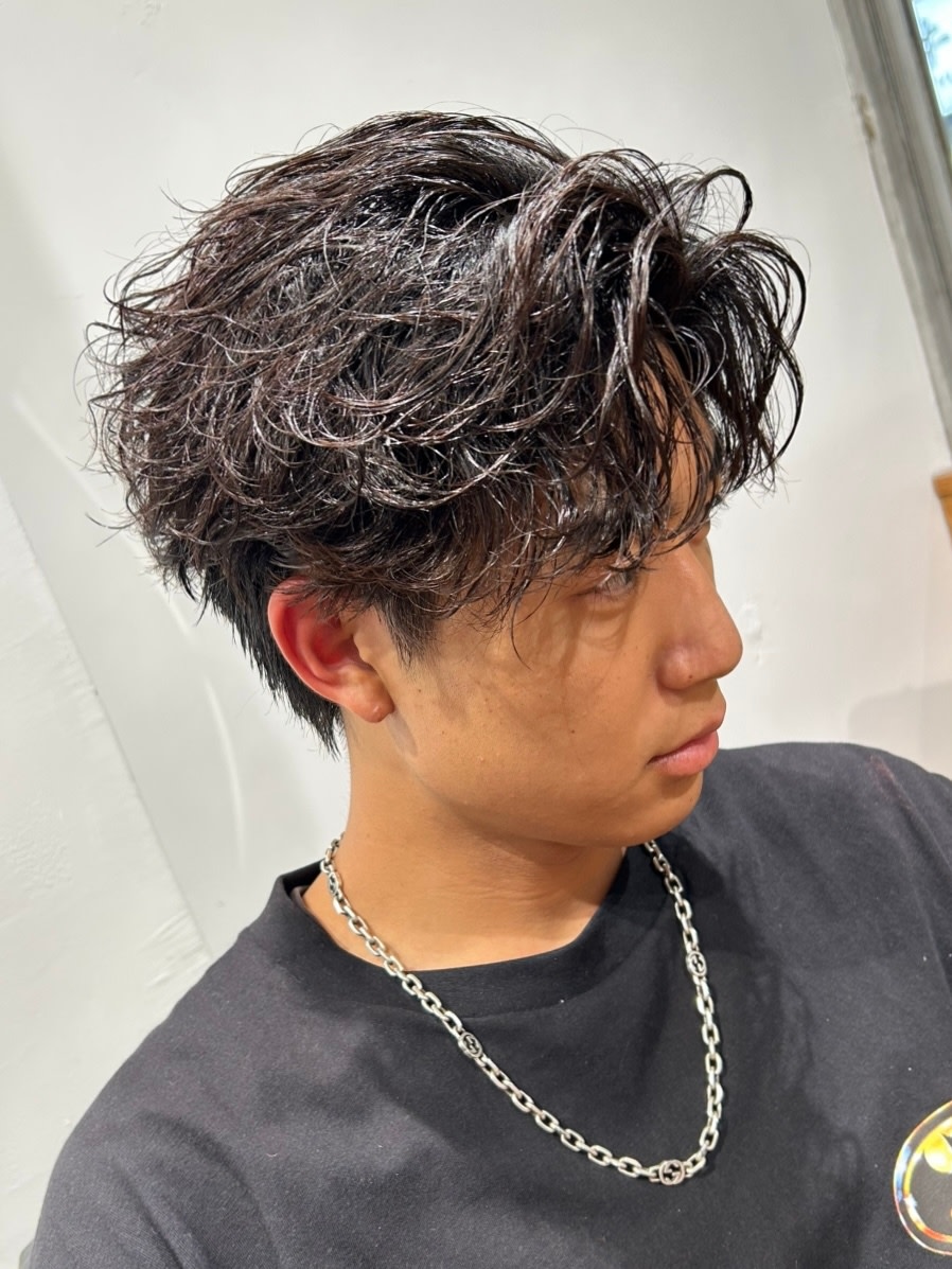 【静岡メンズ専門】NEXT 静岡店 men's【ネクストシズオカテンメンズ】のスタイル紹介。ツイストフェザーパーマ