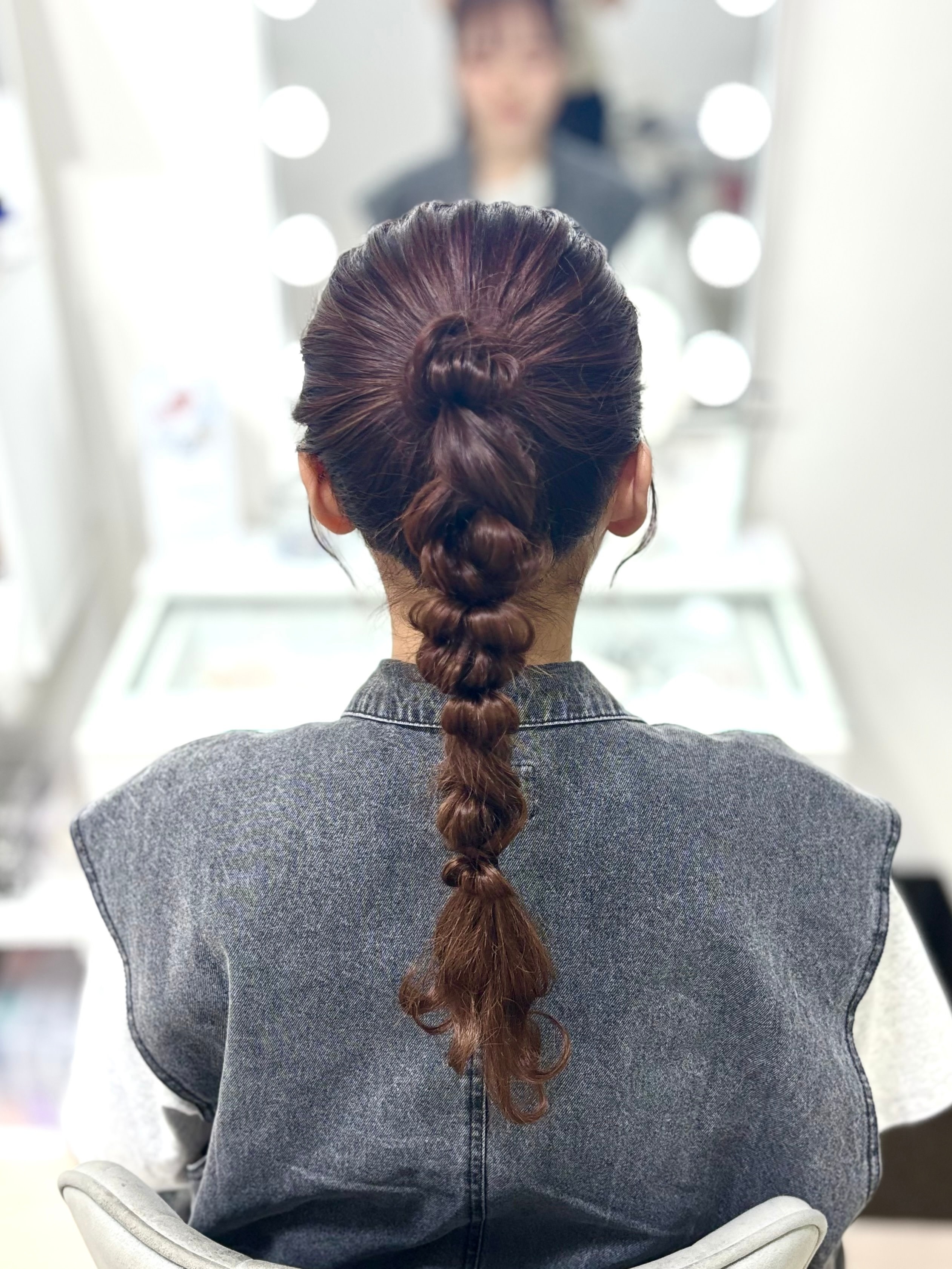 ヘアセット専門店Hair&Make Gramour【グラムール】【ヘアアンドメイク グラムール】のスタイル紹介。高め編みおろし