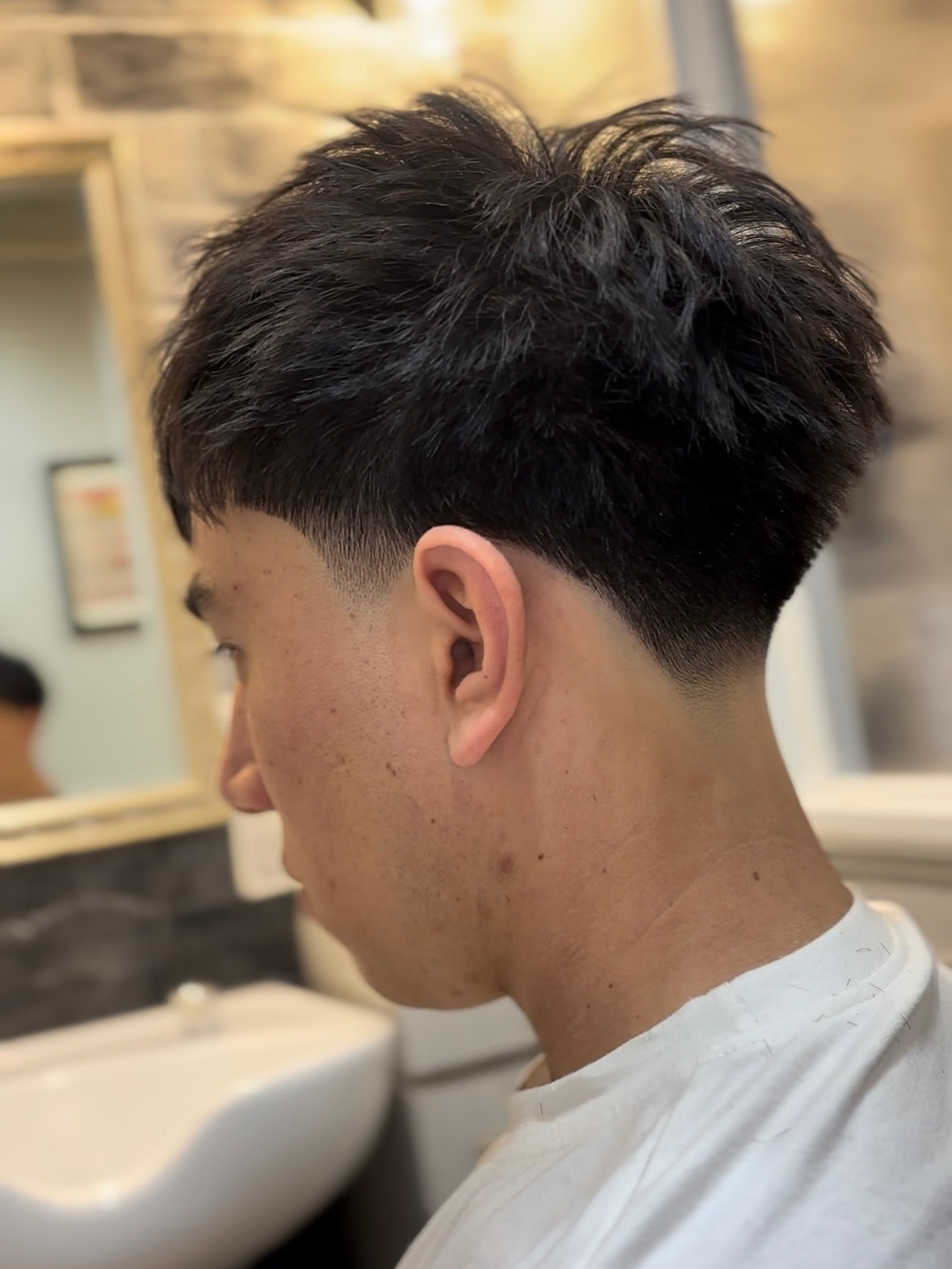 Million Bucks barber shop 上野【ミリオンバックスバーバーショップウエノ】のスタイル紹介。テーパーフェードスタイル