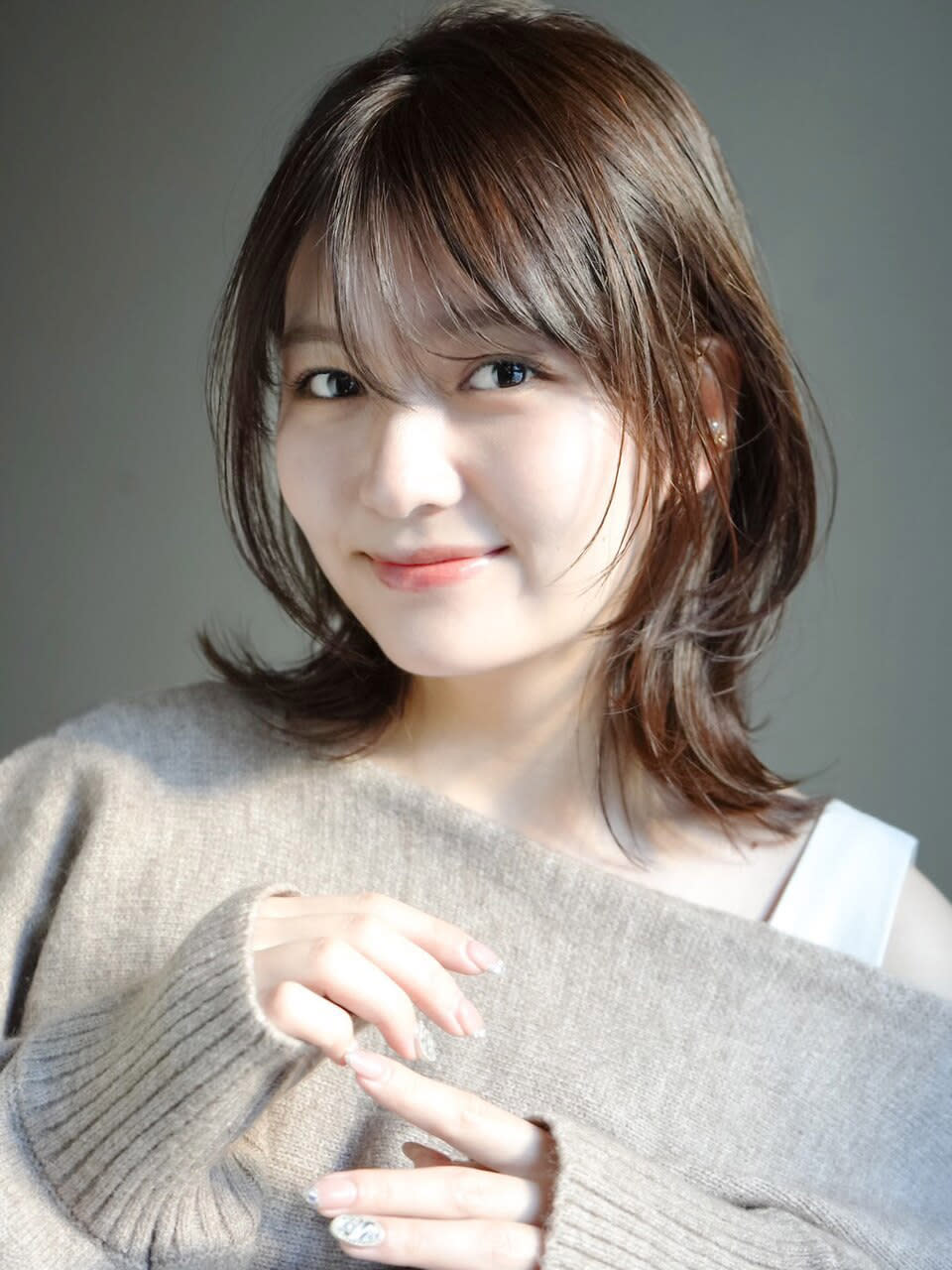 K-two 銀座・QUEEN’S GARDEN by K-two【ケーツー ギンザ クィーンズガーデン バイ ケーツー】のスタイル紹介。ミディアムレイヤー/レイヤーボブ/レイヤーカット