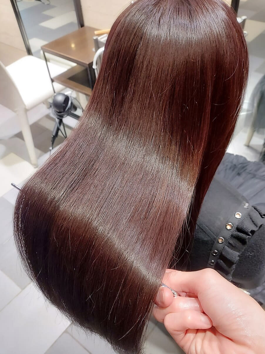 add by K-two 【アッド バイ ケーツー】【アッド バイ ケーツー】のスタイル紹介。縮毛矯正×レッドブラウン