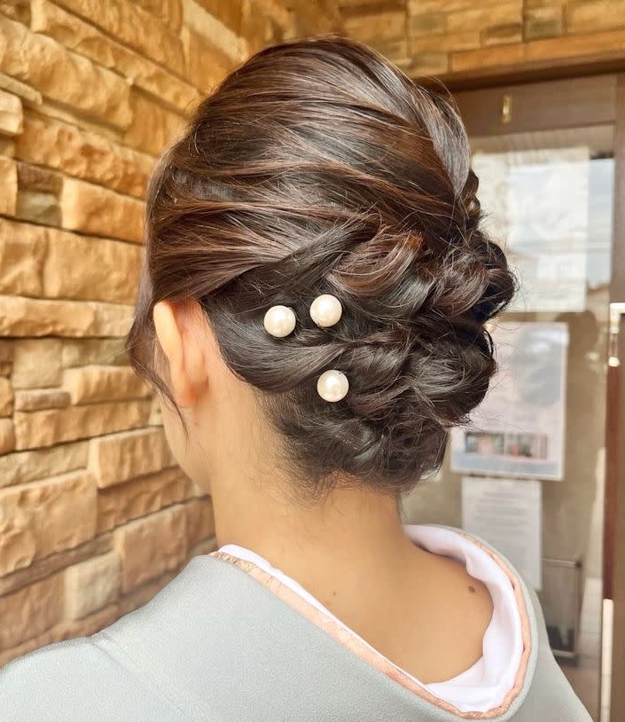 ENOMOTO 髪質改善・白髪ぼかし【エノモト】【エノモト】のスタイル紹介。訪問着お着付けヘアセット