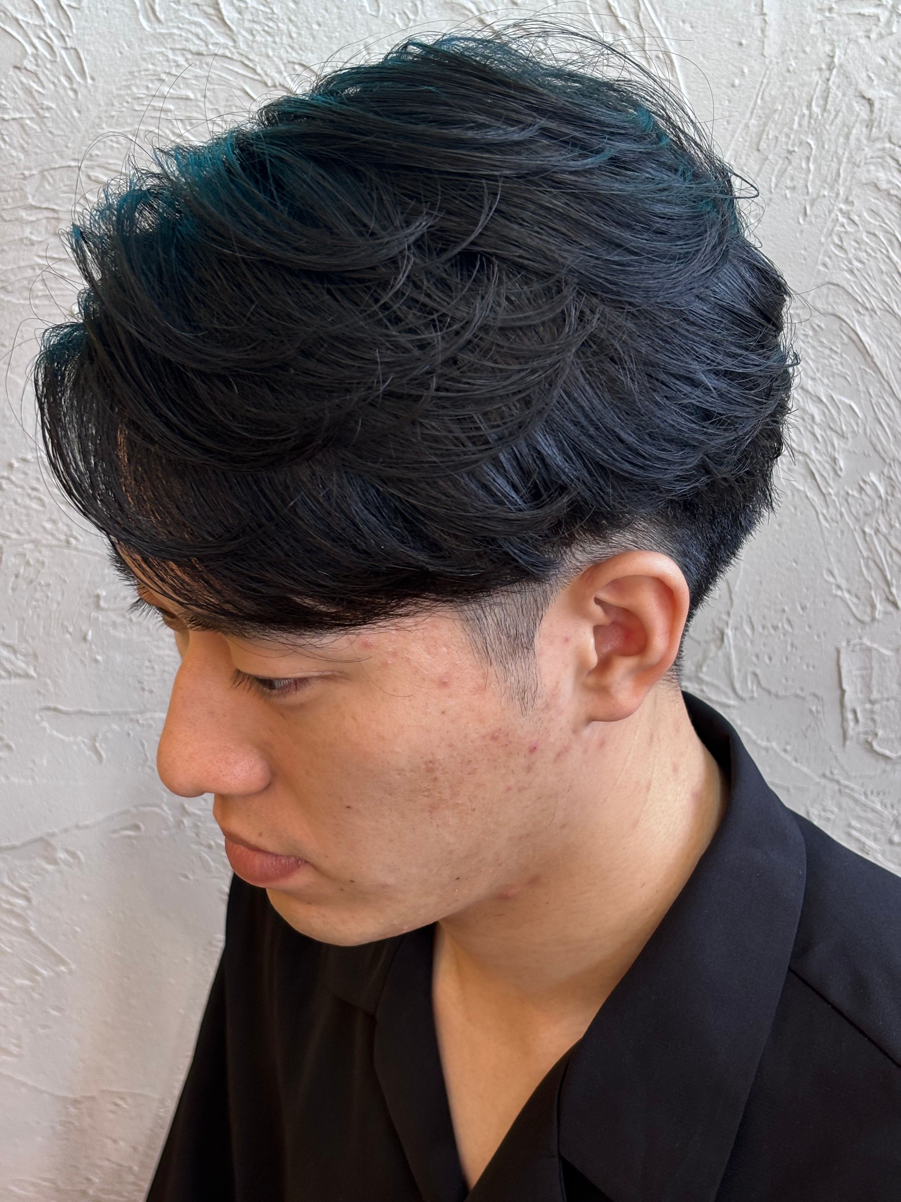 ROOO MEN【ルーメン】【ルーメン】のスタイル紹介。メンズツーブロックフェザーマッシュカット曲がる縮毛矯正