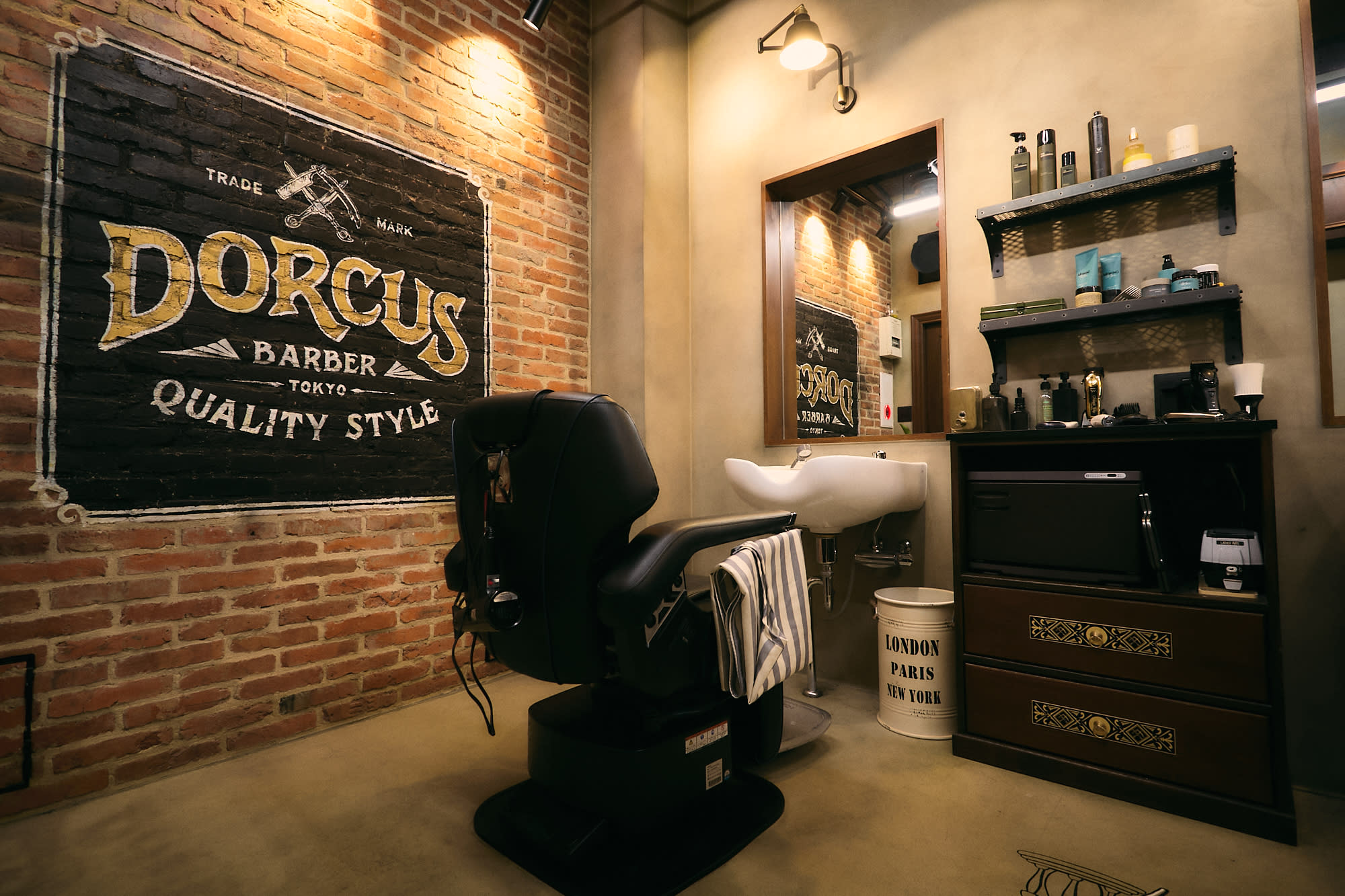 Dorcus 上野店 <理容室>/バーバー/メンズパーマ【ドルクス】のアイキャッチ画像