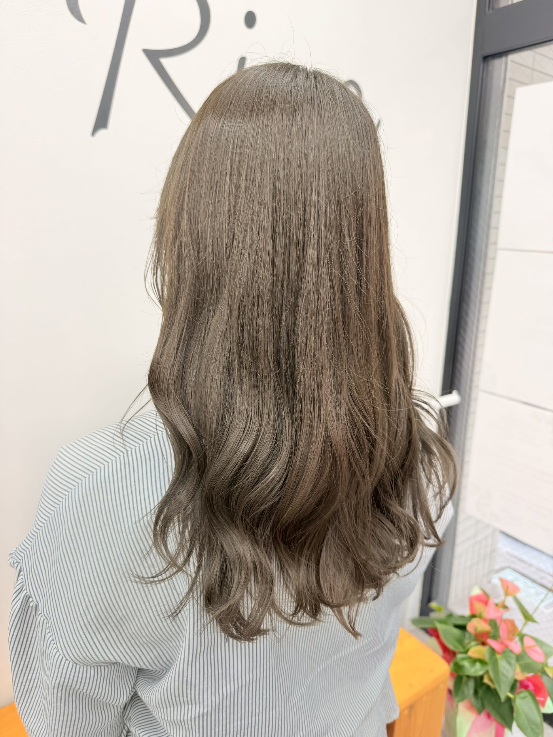 Rire 亀有【リルカメアリ】のスタイル紹介。オリーブグレージュ