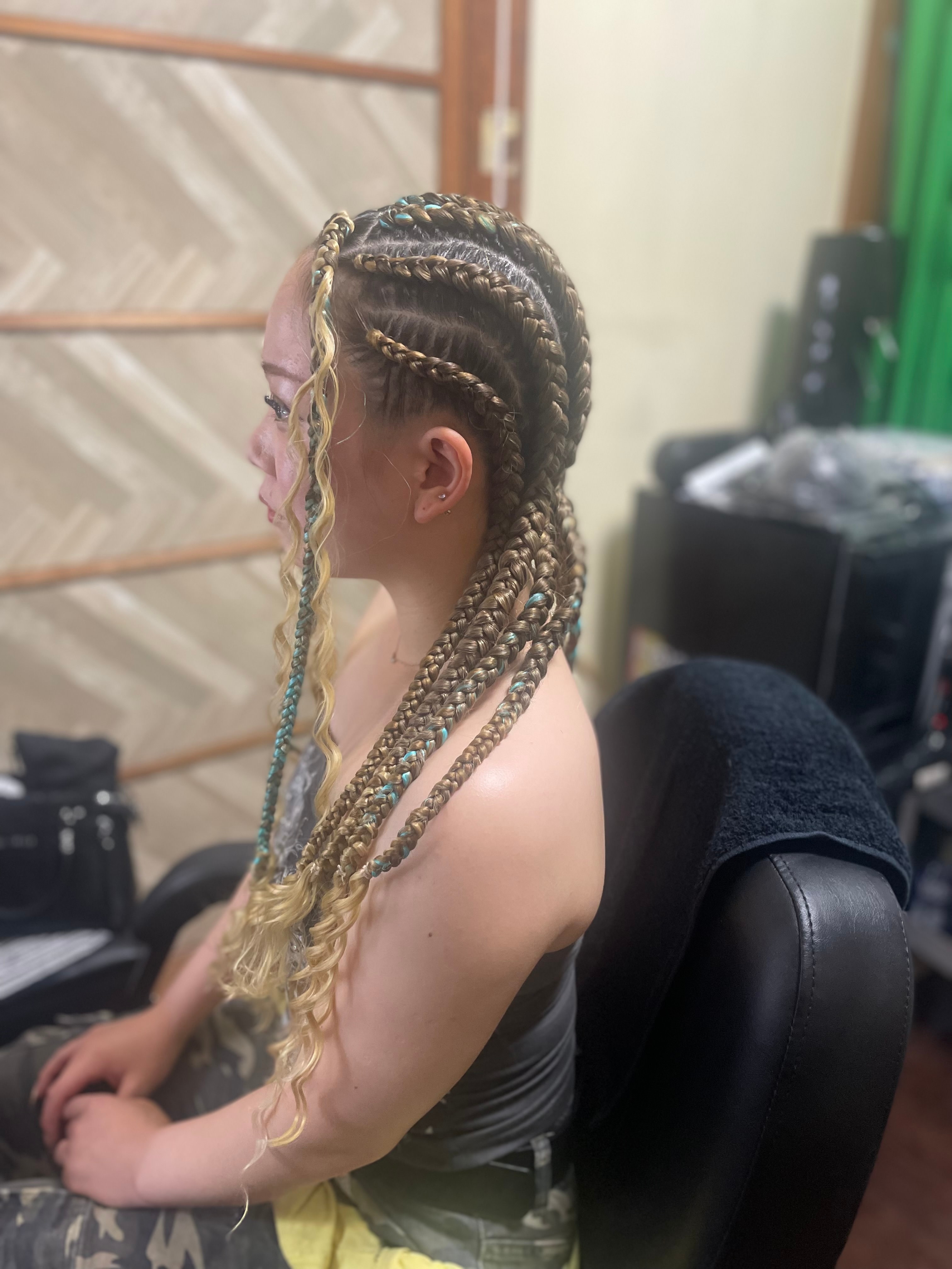 Local line【ローカル ライン】のスタイル紹介。Local line×スタイル