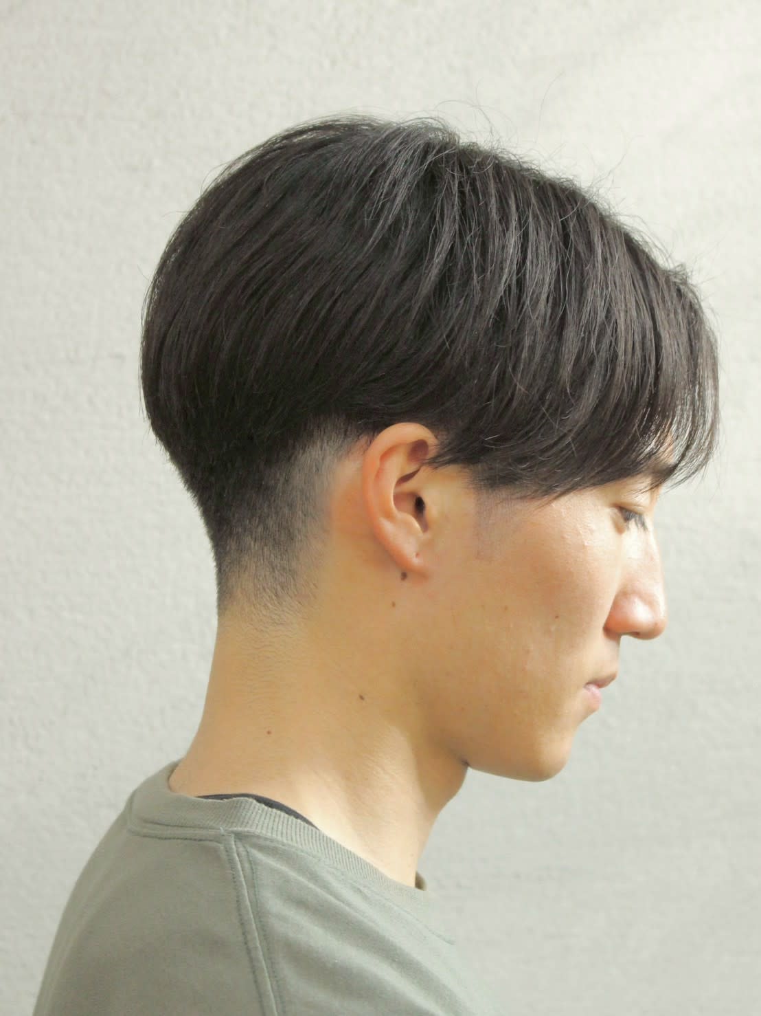mid-c【ミッドシー】のスタイル紹介。毛流れショート［メンズカット/毛流れ/ツーブロック/眉カット
