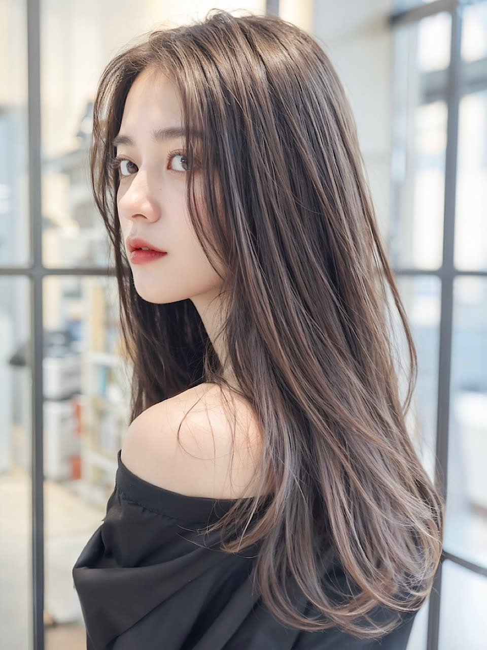 【全席半個室】 aini 天王寺アポロ店 【アイニ】【ゼンセキハンコシツ アイニ テンノウジアポロテン】のスタイル紹介。アディクシーカラーハイライトダブルカラーレイヤーカット韓国