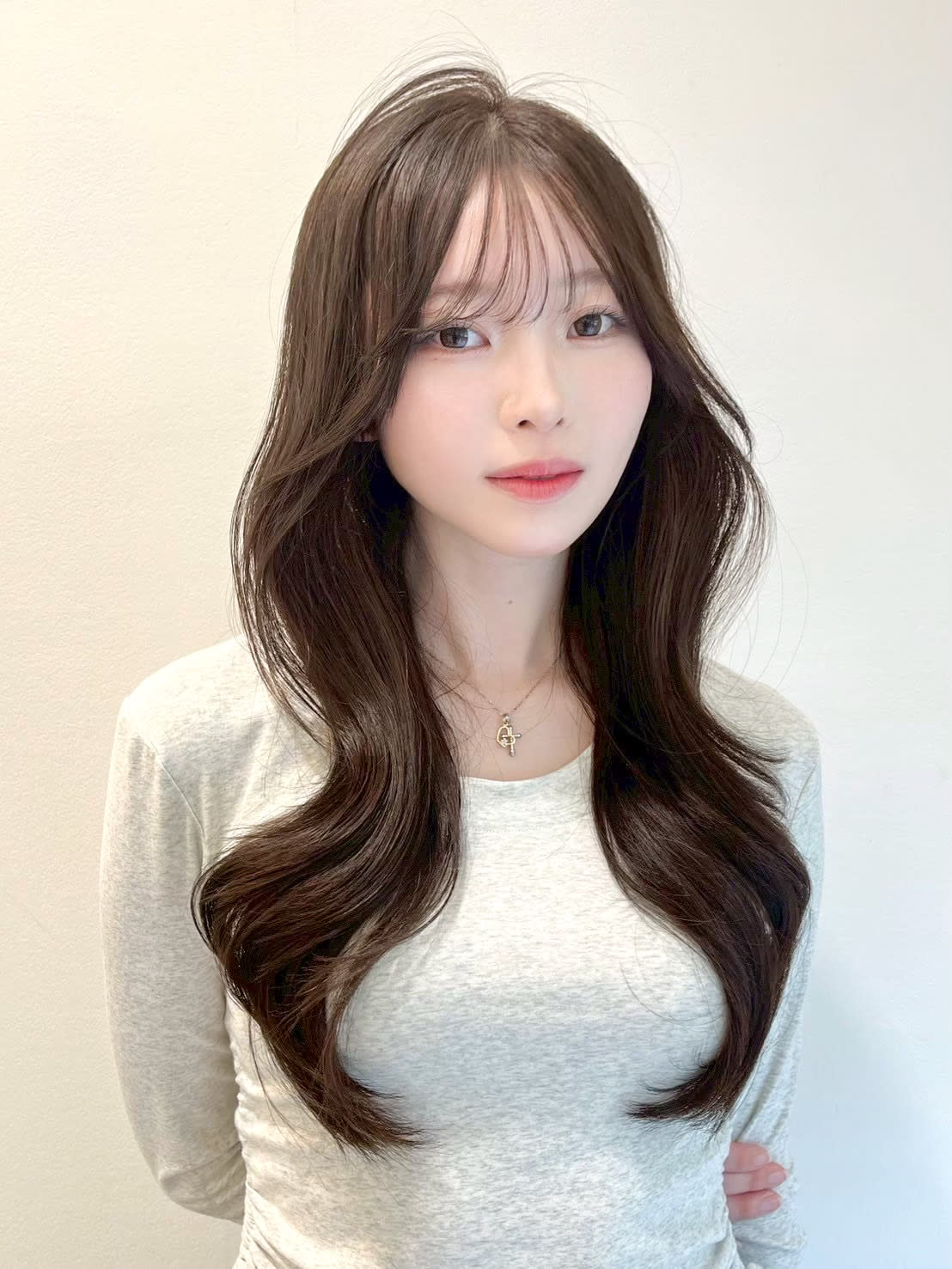 DISCO 銀座 【ディスコ ギンザ】【ディスコ ギンザ】のスタイル紹介。レイヤーカット×マロンブラウン【韓国/銀座/透明感カラー】