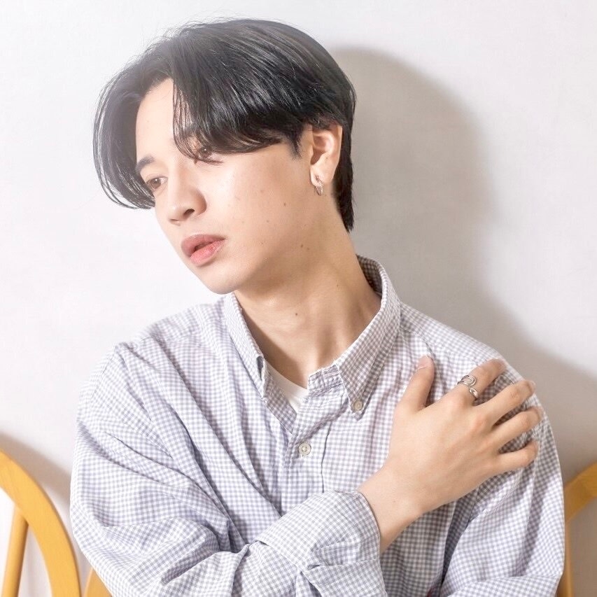 Salon de SOHO【サロンドソーホー】のスタイル紹介。センターパートマッシュショート【中川史菜】