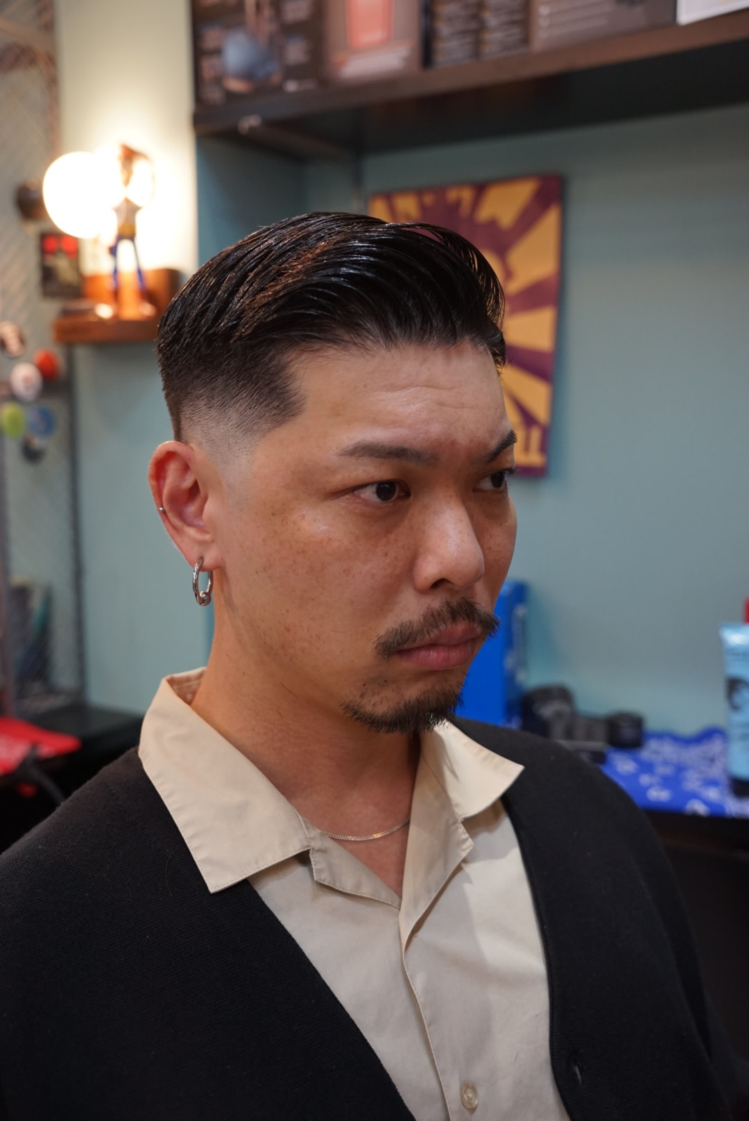 TIGHT SWAG BARBERWORKS【タイトスワッグバーバーワークス】のスタイル紹介。スキンフェード×サイドパート