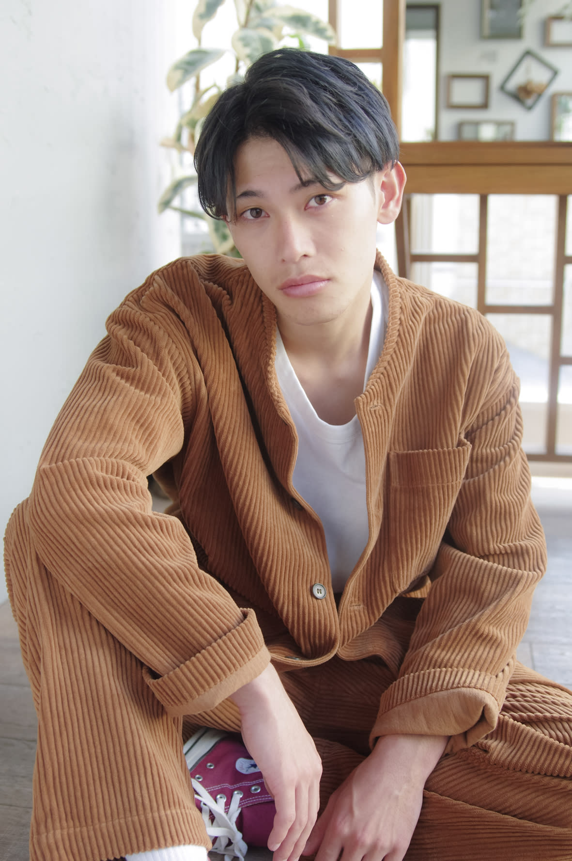 hair detail BOWTIE【ヘアディテールボウタイ】のスタイル紹介。センターパートマッシュ