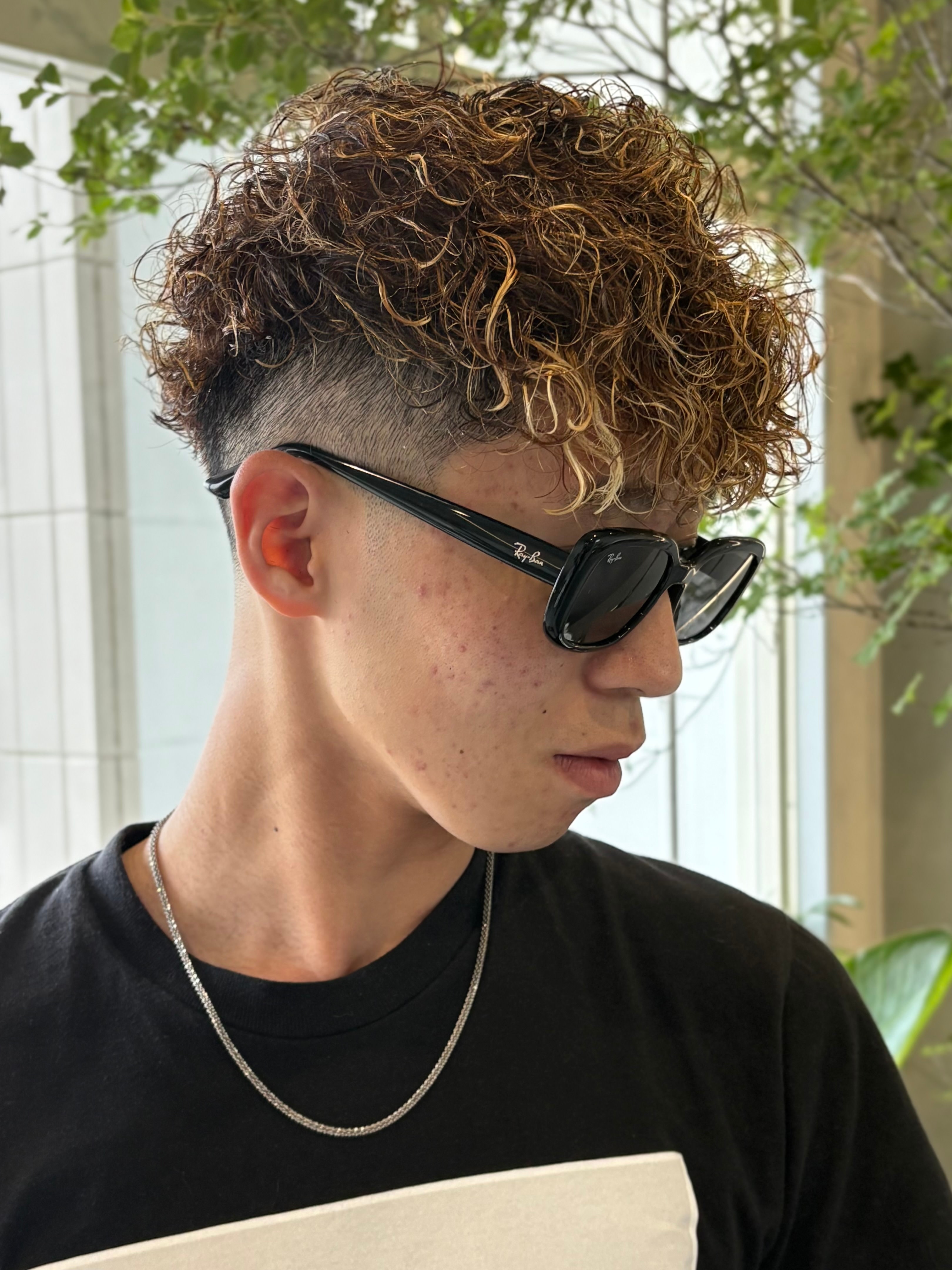 BARBER vivre25【ヴィブル】 | 多賀城市・完全個室のモダン理容室【ヴィブル】のスタイル紹介。海外風スペインカール/ブラウンメッシュ/多賀城/利府/塩釜