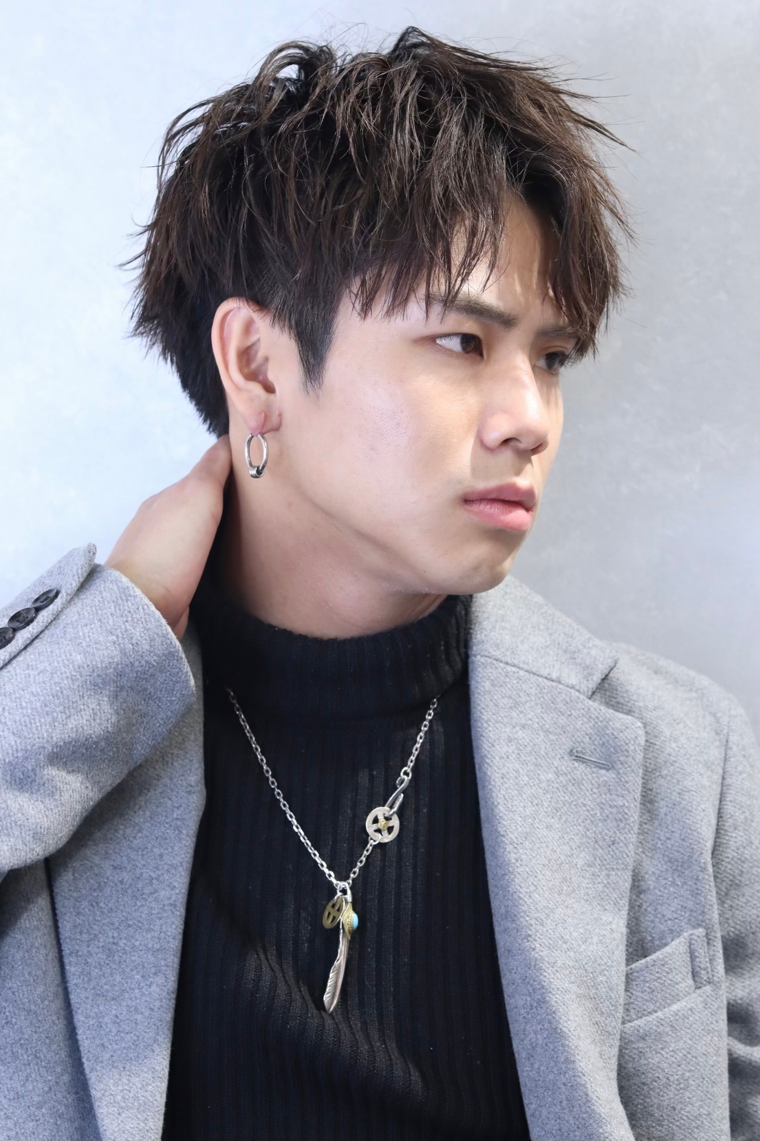 men's salon es.【メンズサロン エス】のスタイル紹介。ツイストスパイラル　センターパート　メンズショート