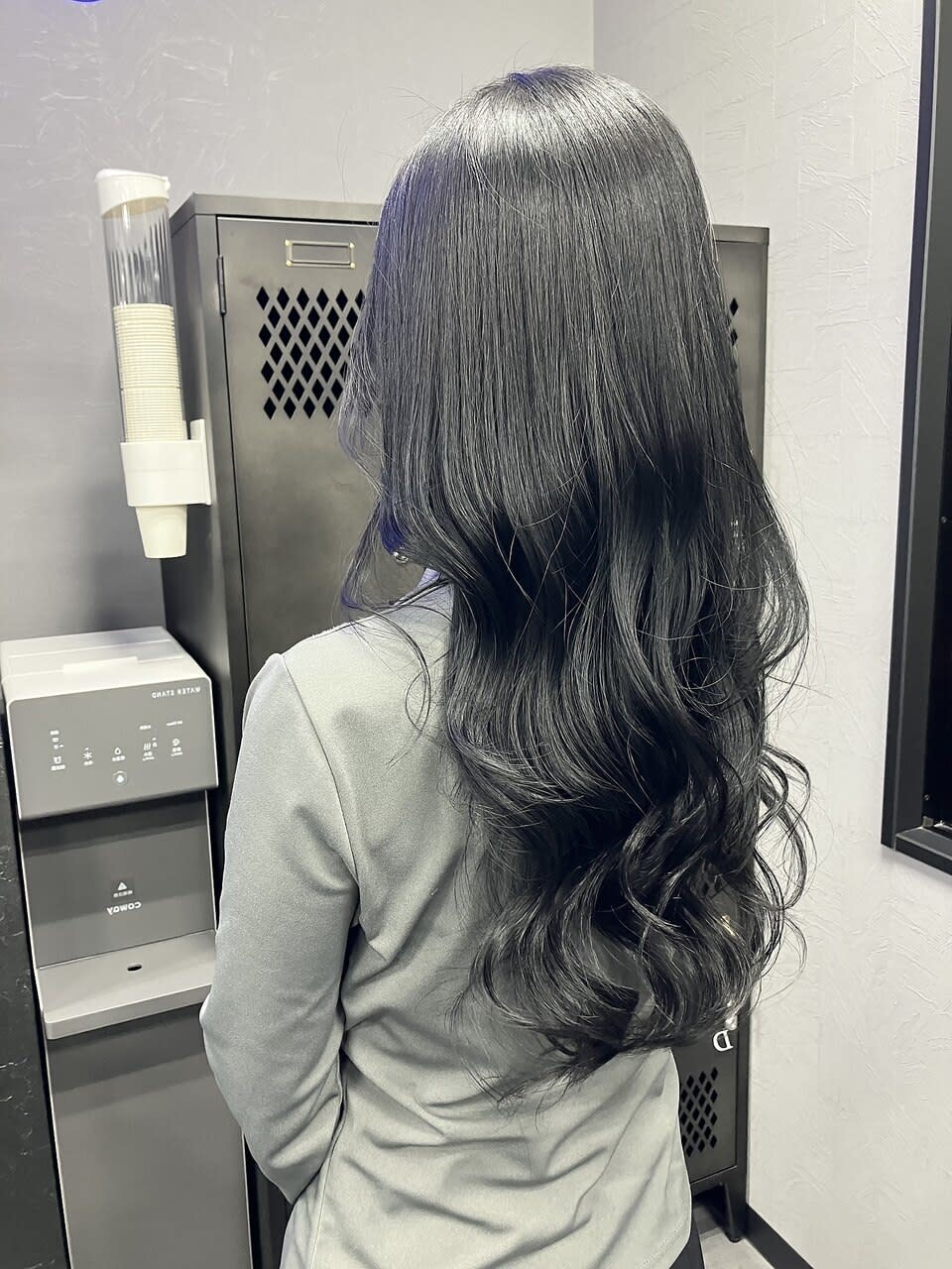 ambitious 本川越店【アンビシャス】【アンビシャス ホンカワゴエテン】のスタイル紹介。☆透け感抜群×韓国風ブルーブラック