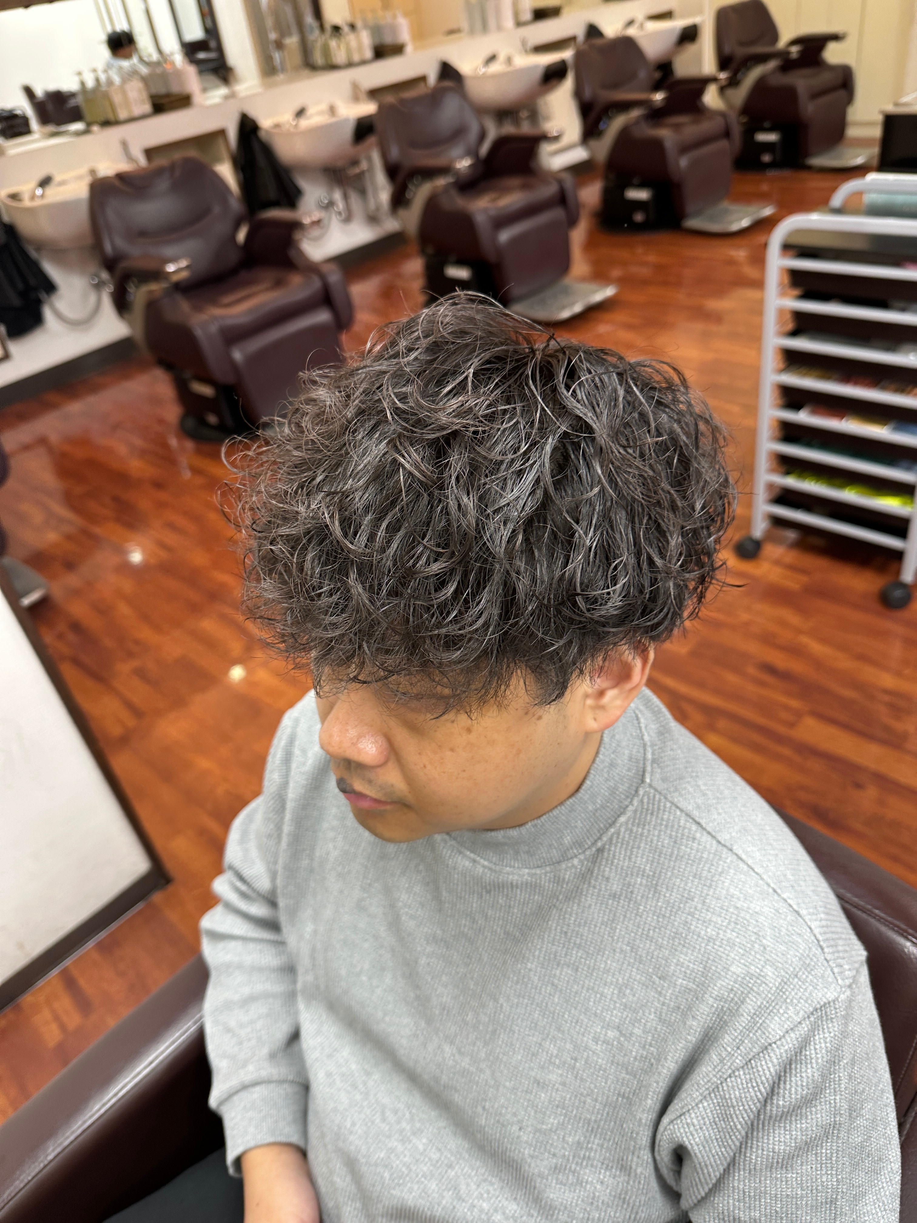 Hair Salon SKY【ヘアサロン スカイ】のスタイル紹介。波巻きツイストmix