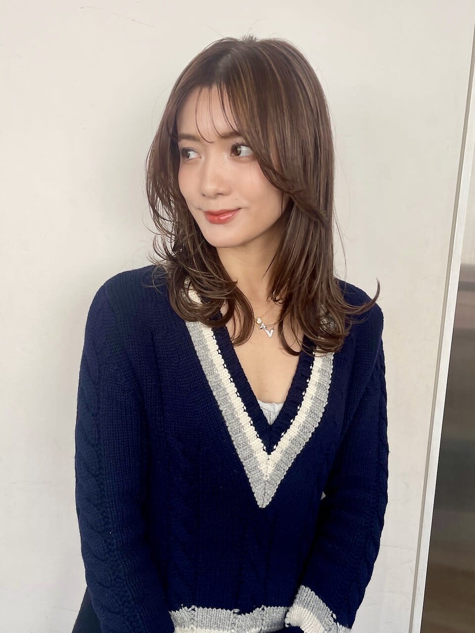 CARE 梅田【ケア ウメダ】のスタイル紹介。韓国レイヤーミディ×抜け感セミロング