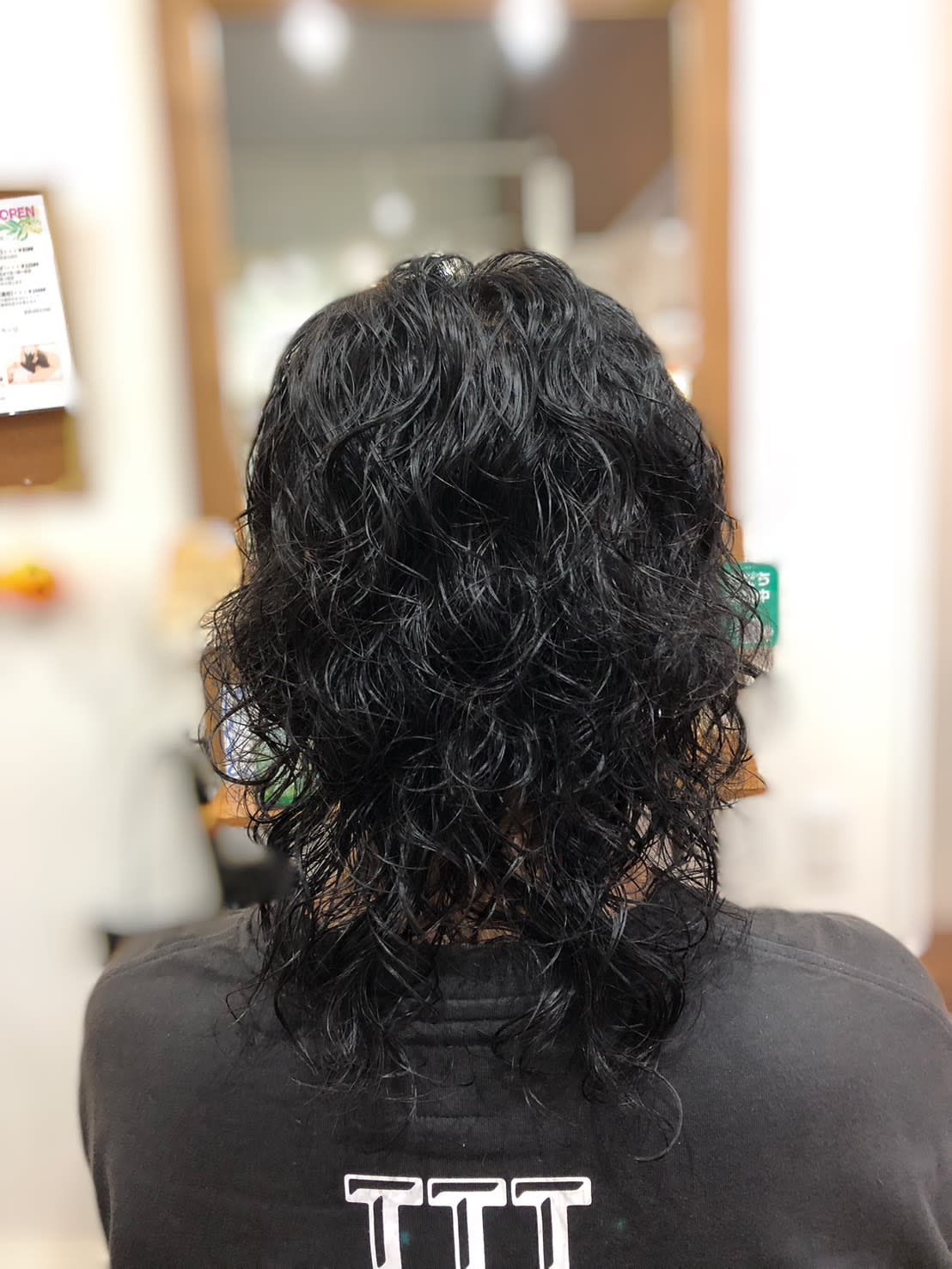 DESIGN FAM 【デザインファム】【デザインファム】のスタイル紹介。ニュアンスパーマ