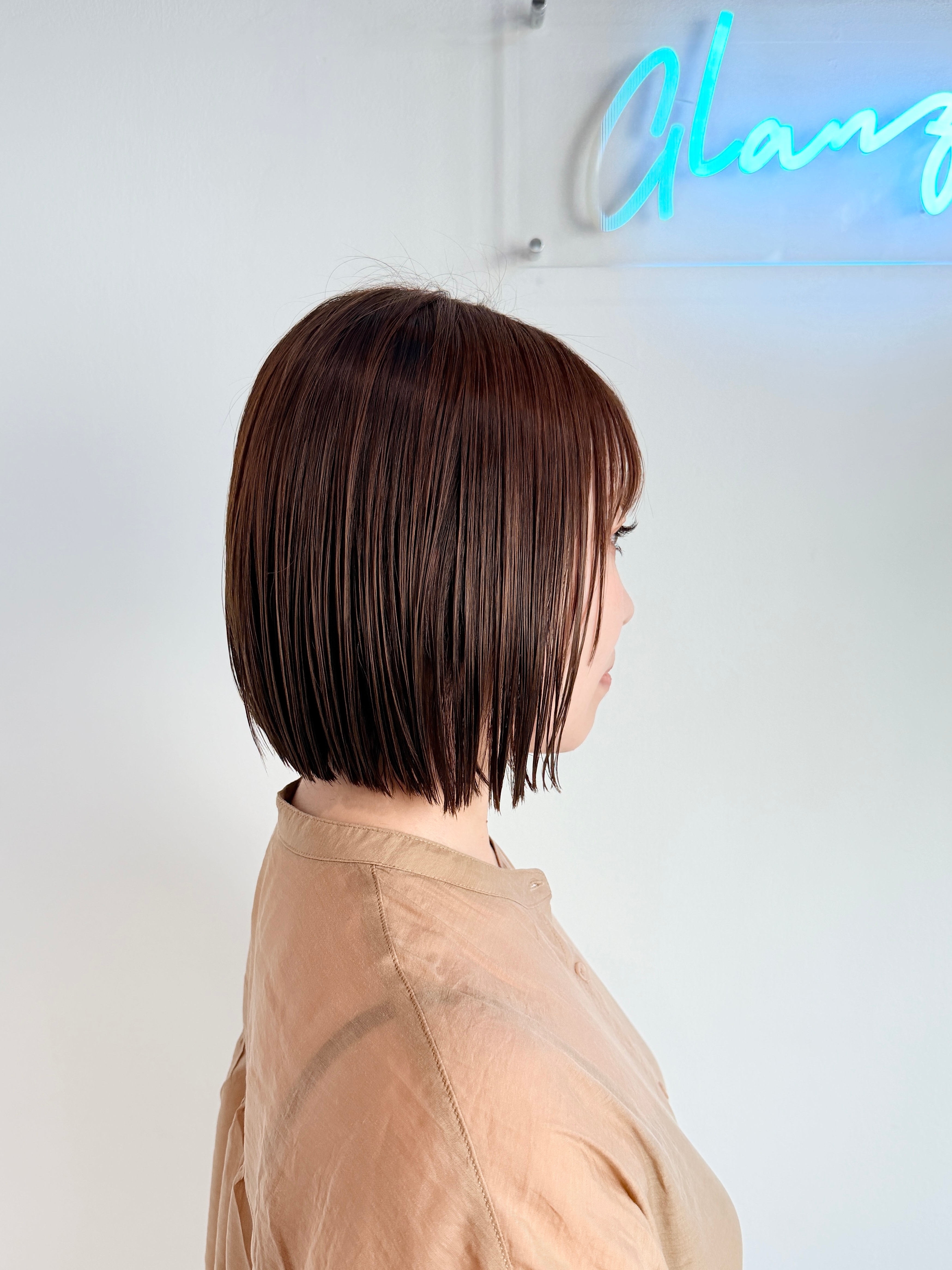 GLANZ 【グランツ】【グランツ】のスタイル紹介。切りっぱなしミニボブ×透明感テラコッタオレンジブラウン