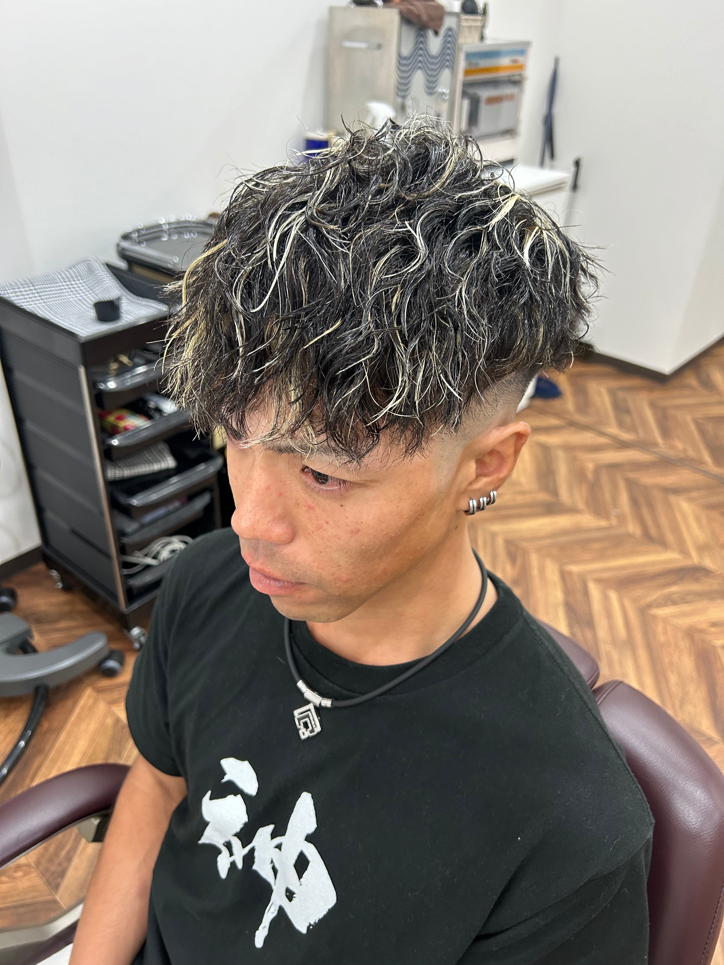 Hikari by ISAMI men's 西川口【ヒカリ バイ イサミ メンズ】【ヒカリ バイ イサミ メンズ】のスタイル紹介。Hikari by ISAMI men's 西川口×スタイル