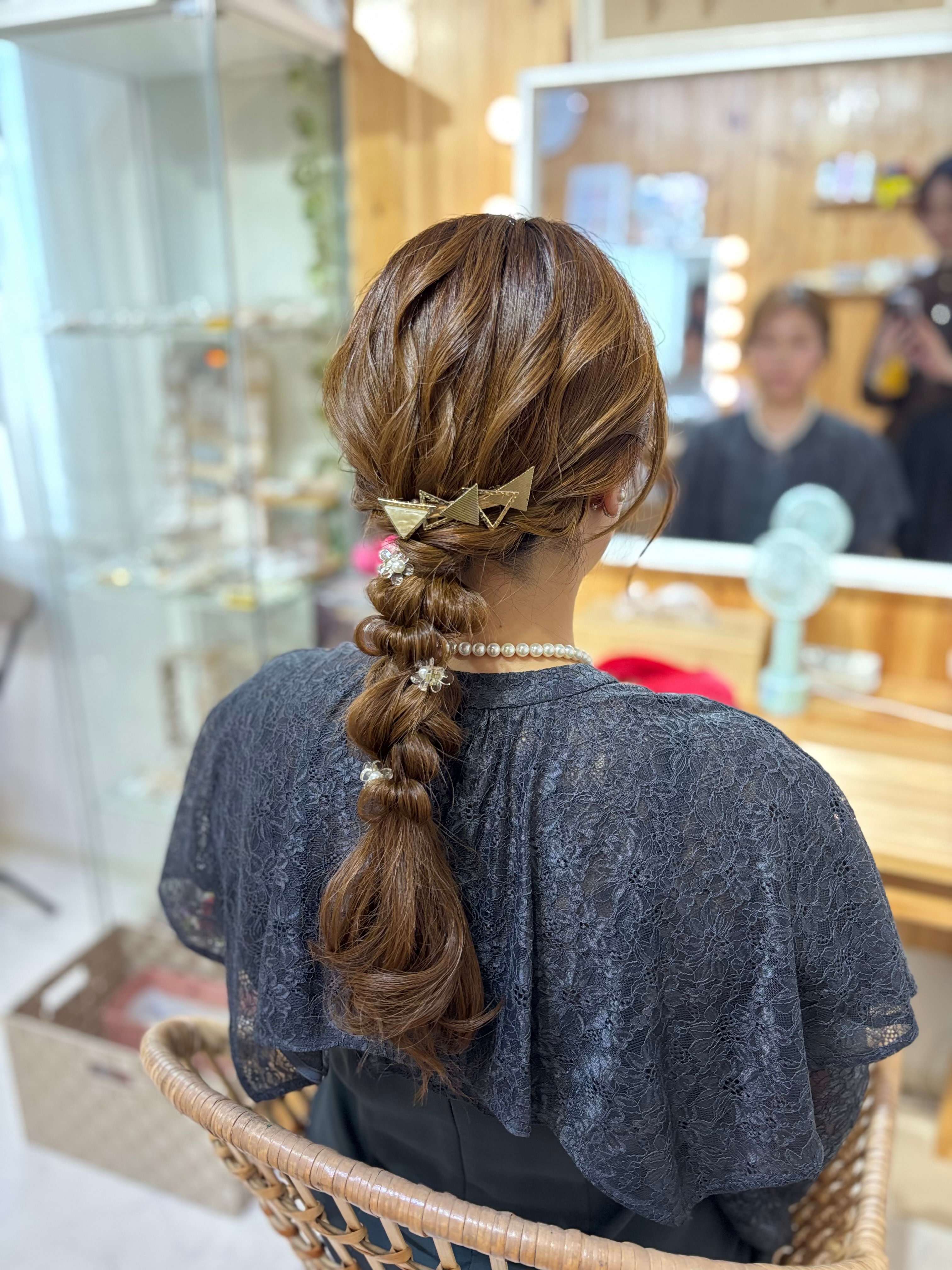 ヘアセット専門店Hair&Make Gramour【グラムール】【ヘアアンドメイク グラムール】のスタイル紹介。編みおろし