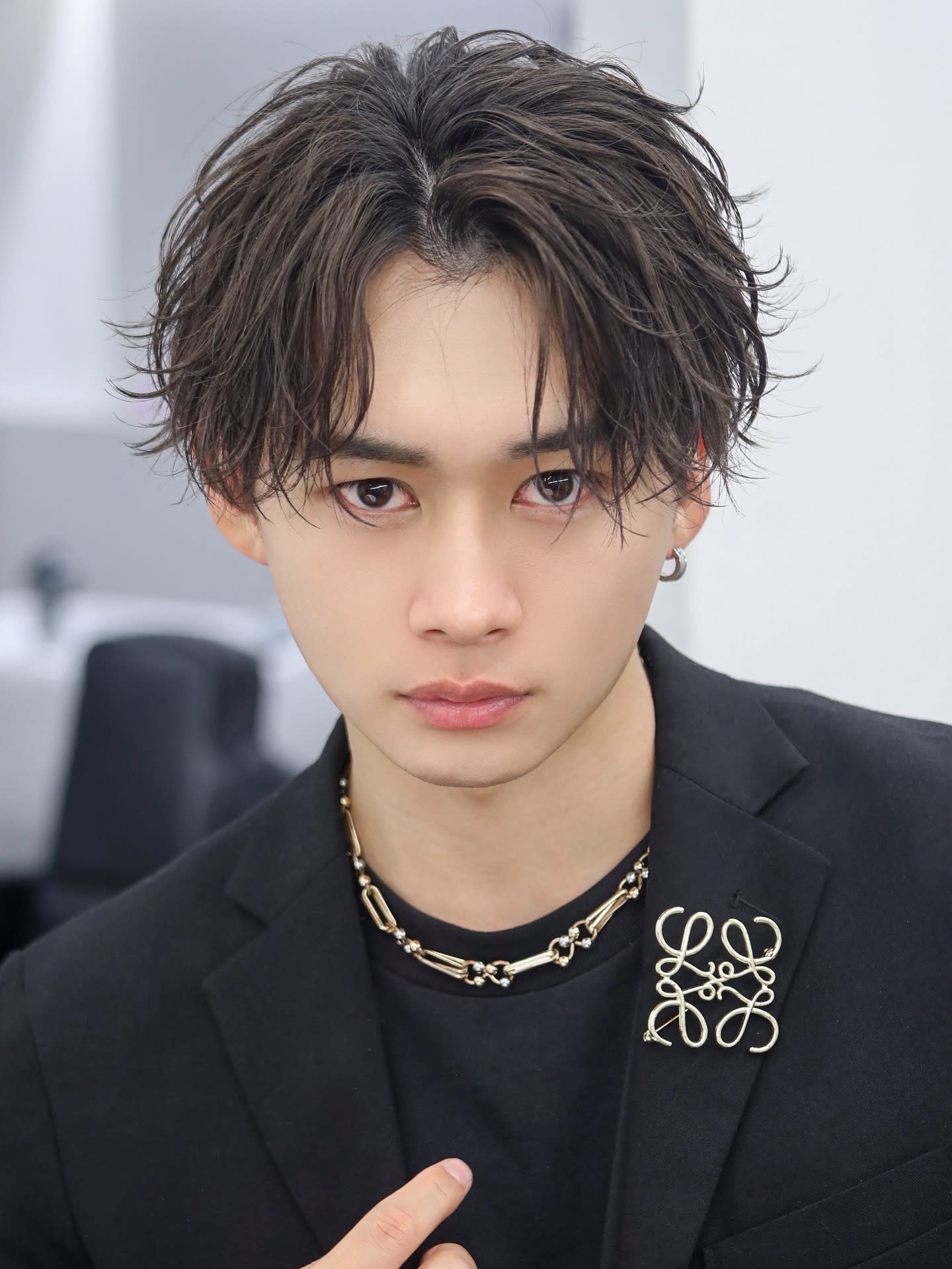 メンズヘア整形サロン GOALD 渋谷神南【メンズヘアセイケイサロン ゴールド シブヤジンナン】のスタイル紹介。緩なみセンターパート