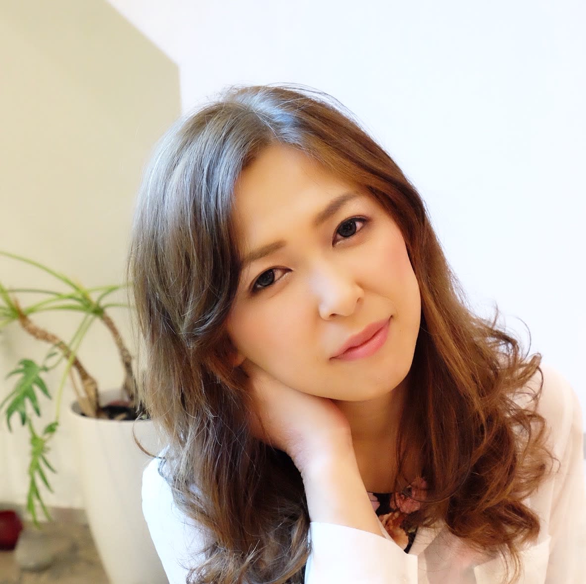 オーガニックヘアカラー専門店 DECOLA 柏【オーガニックヘアカラーセンモンテン デコラ カシワ】のスタイル紹介。ヘアカラー専門店 DECOLA 柏×スタイル