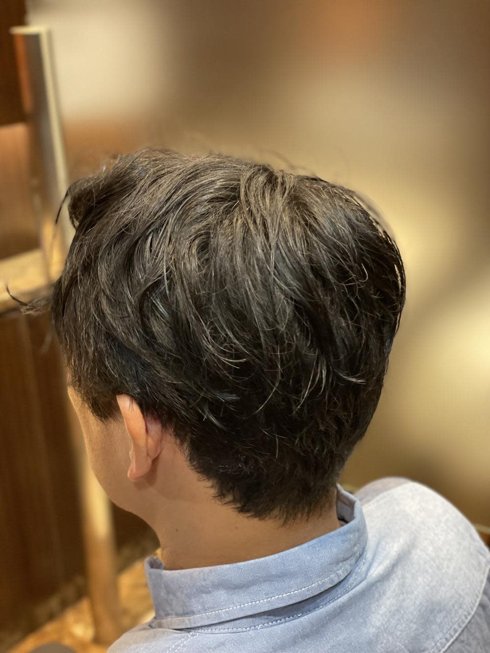 ヘアーモードキクチ 神田日銀通り店【ヘアーモードキクチ】のスタイル紹介。神田センターパート