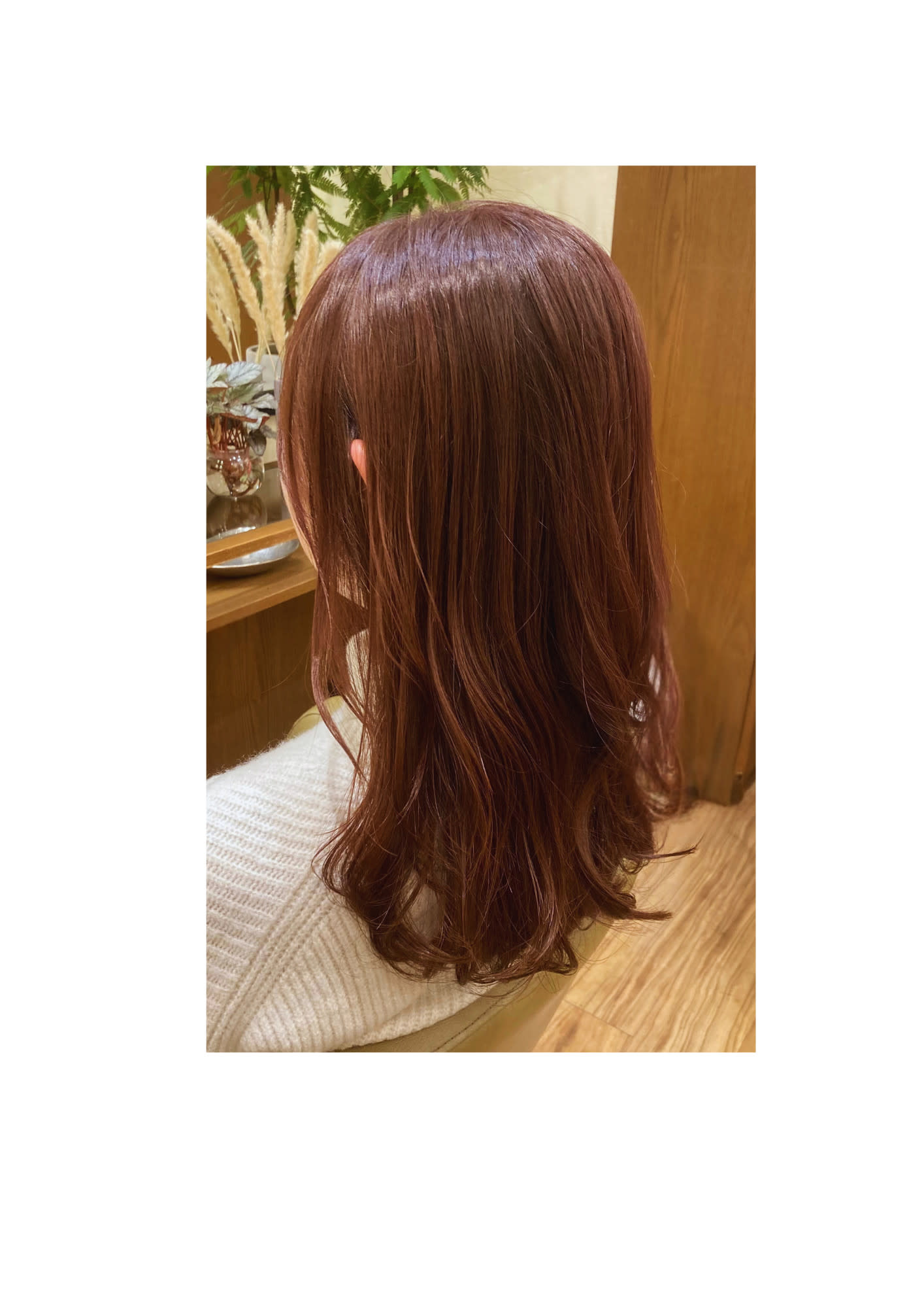 hairgarden Hug【ヘアガーデン ハグ】のスタイル紹介。光に透けるラベンダーピンク