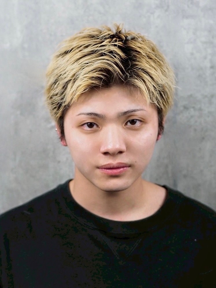 ヒロ銀座ヘアーサロン 五反田店【ヒロギンザヘアーサロンゴタンダテン】のスタイル紹介。ハイトーン/ハイトーンショート〈理容室〉