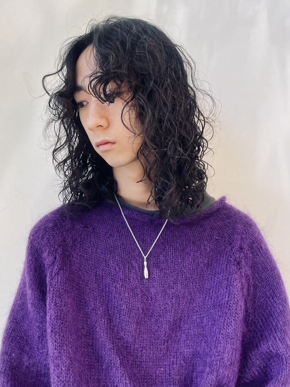 CANAAN hair salon 表参道店【カナン ヘアサロン オモテサンドウテン】のスタイル紹介。メンズ　ロングサーフカール/スパイラル