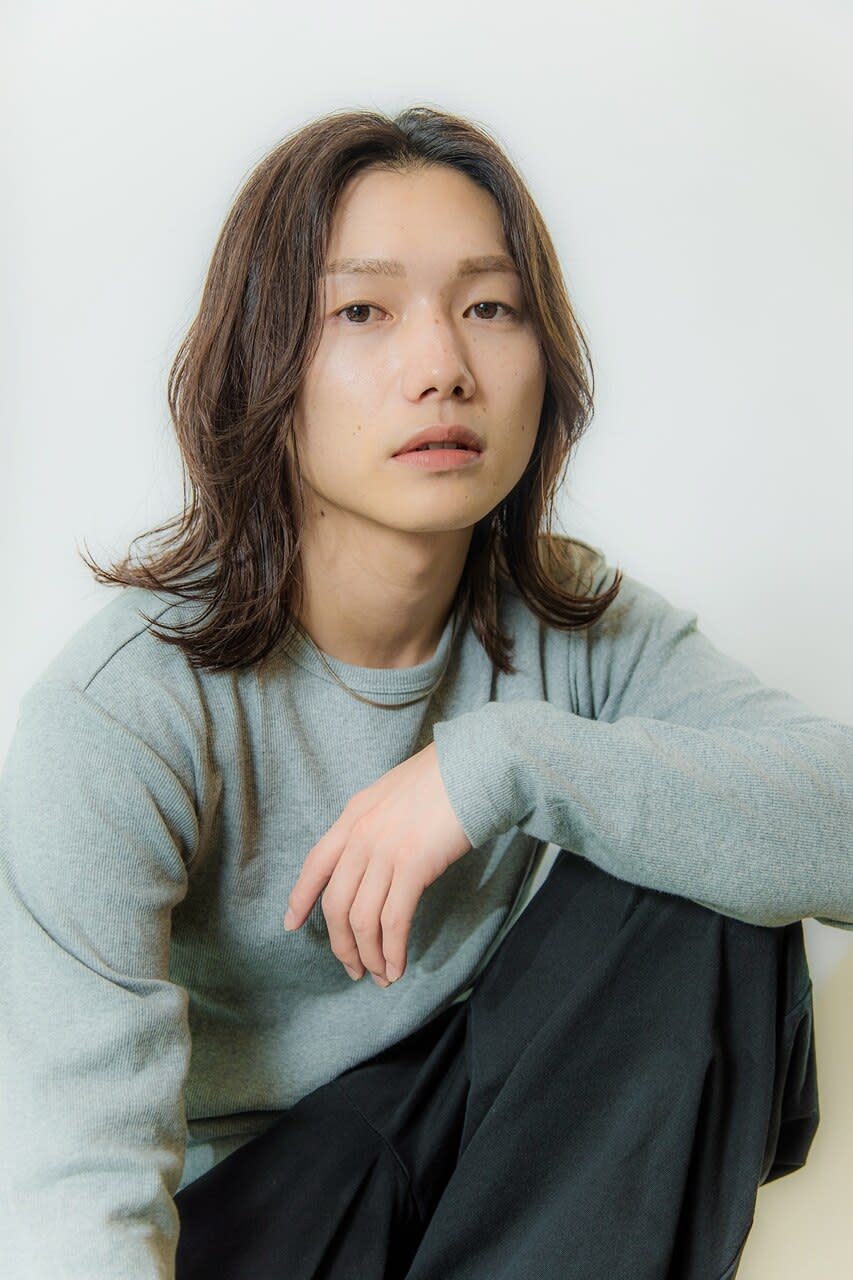 CANAAN hair salon 表参道店【カナン ヘアサロン オモテサンドウテン】のスタイル紹介。メンズロング レイヤー ナチュラルカール