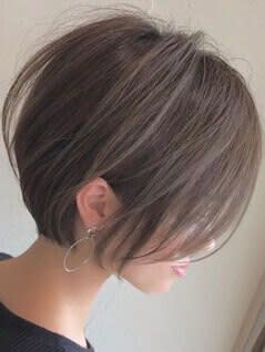 True Trust 和戸店【トゥルートラスト ワドテン】のスタイル紹介。大人可愛いショートボブ 小顔クールショート ピンクアッシュ