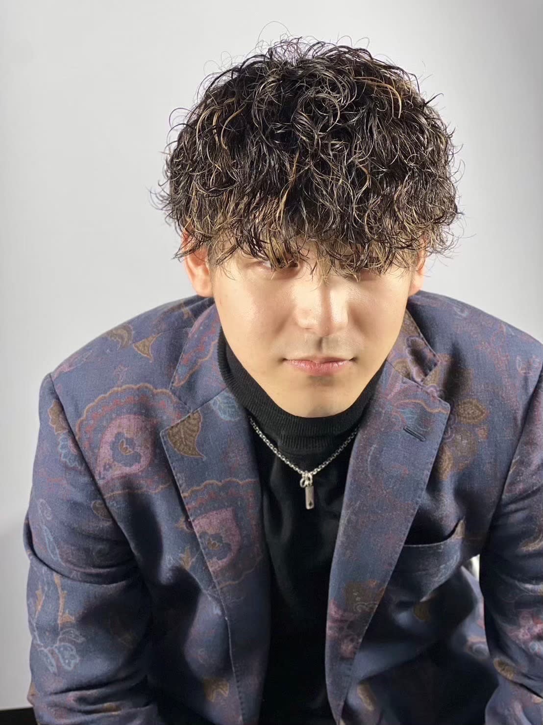 ヒロ銀座BARBER SHOP 大宮店【ヒロギンザバーバーショップオオミヤテン】のスタイル紹介。シャドウパーマ　大宮浦和