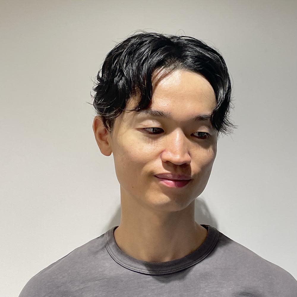 MISEN【ミセン】のスタイル紹介。大人のフェザーパーマ