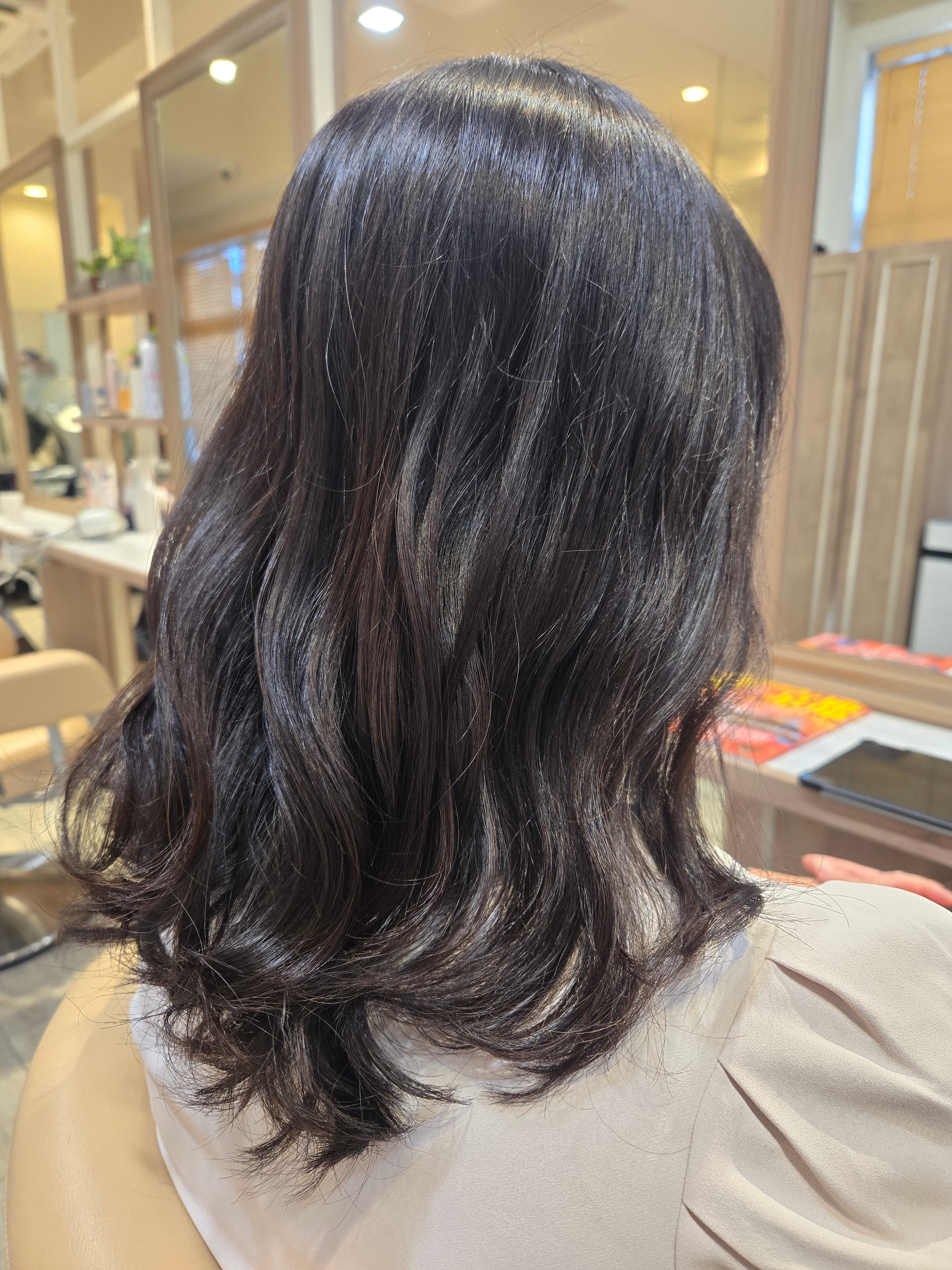 LA QUALITE 松戸店【ラ カリテ】のスタイル紹介。★アッシュブラウン 白髪染め