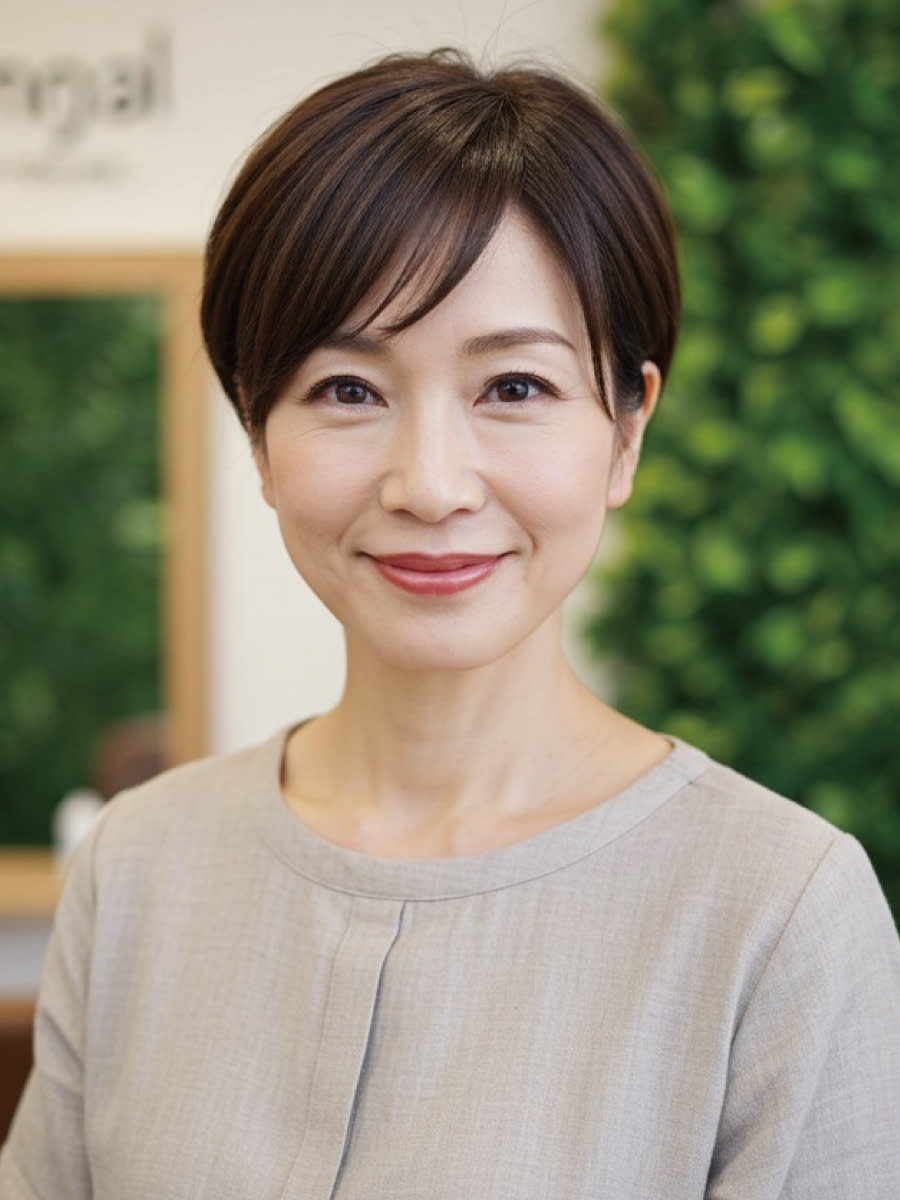 ダメージレスサロン I・STYLE 藤三陽光台店【アイスタイル】のスタイル紹介。40-50代にオススメ★ナチュラル小顔ショート