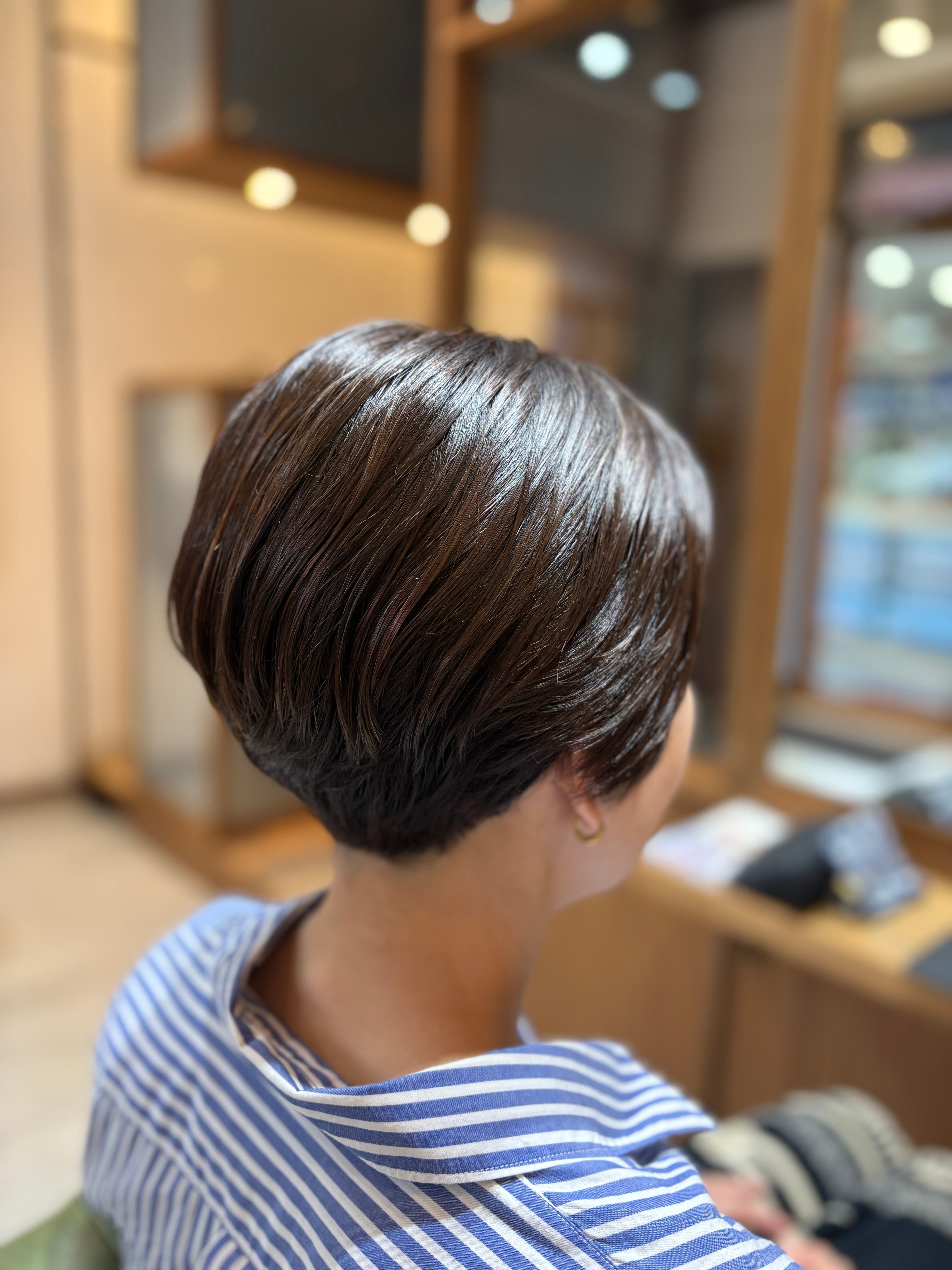 lino hair【リノ ヘアー】のスタイル紹介。　大人女性×ショートボブ