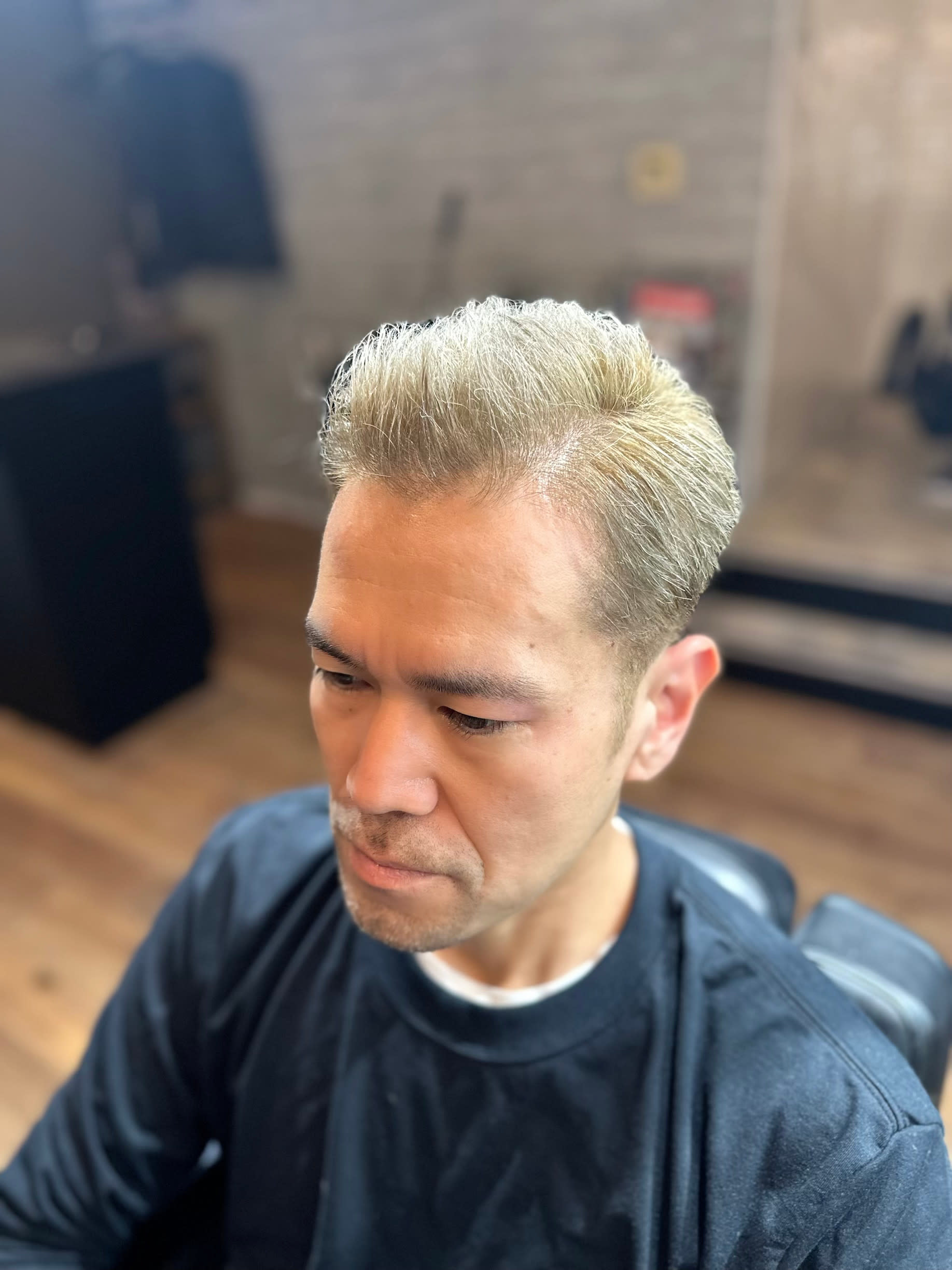 ASOBI hair design【アソビヘアデザイン】のスタイル紹介。ダブルカラー