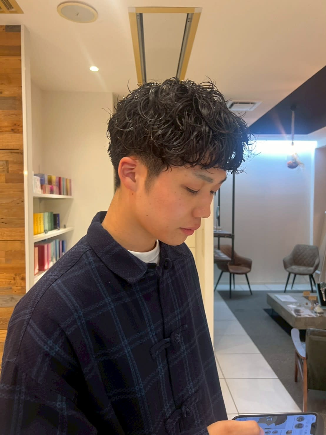 COMILE【コミレ】のスタイル紹介。ニュアンススパイラルパーマ