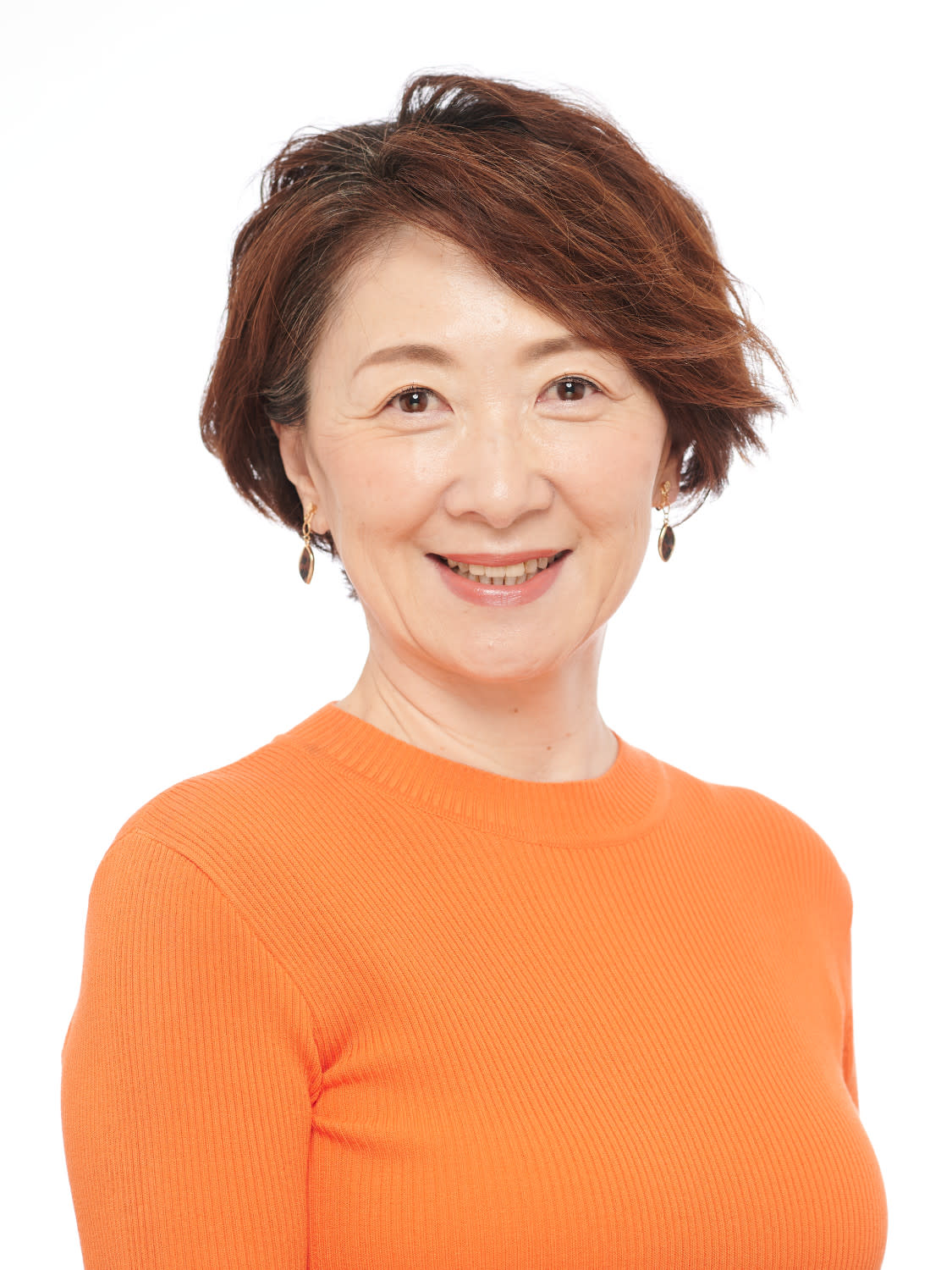 えがお美容室【エガオビヨウシツ】のスタイル紹介。白髪が気になる方に◎白髪ぼかしベージュカラー