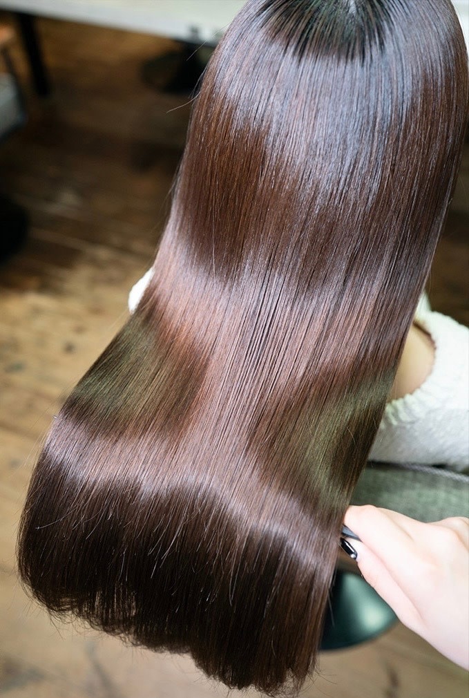 Jewel Box 〜私のトリートメント〜 東梅田店【ジュエルボックス ヒガシウメダテン】のスタイル紹介。酸性ストレート