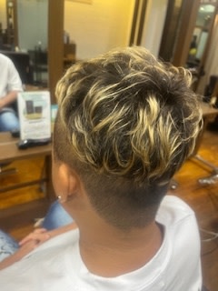 Janji【ジャンジー】のスタイル紹介。ニュアンスパーマ