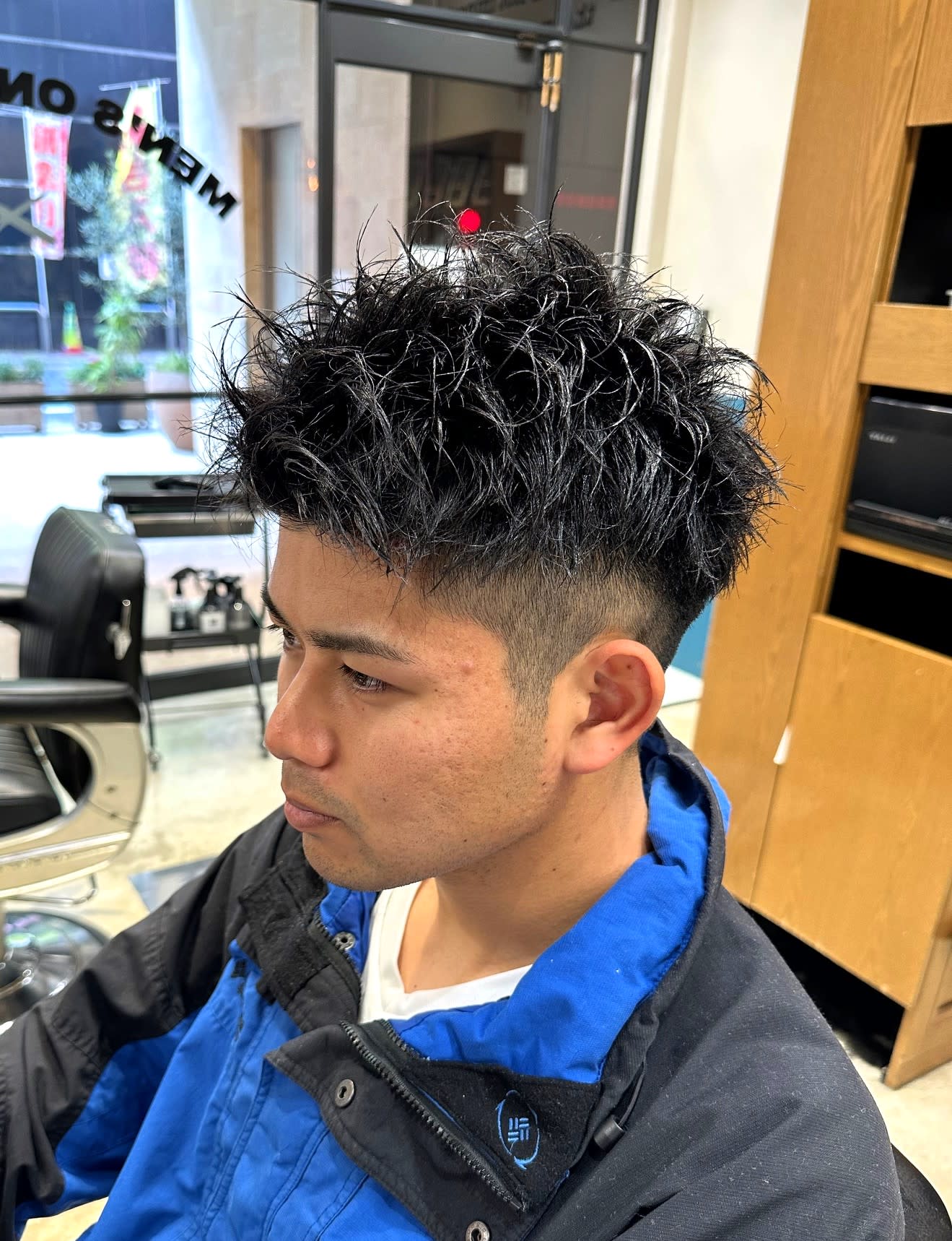 MENS ONLYSALON SHIFT(メンズサロン)【メンズオンリーサロンシフト】のスタイル紹介。スパイキーツーブロック【SHIFT】
