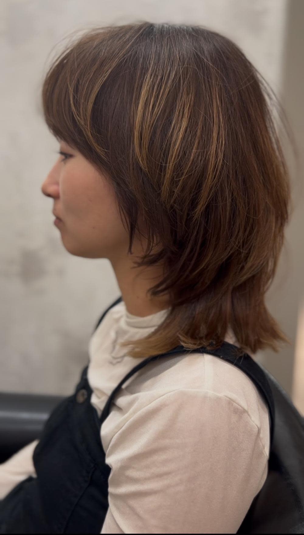 半個室美容室 roan 宗像店【ハンコシツビヨウシツ ロアン ムナカタテン】のスタイル紹介。マッシュウルフ