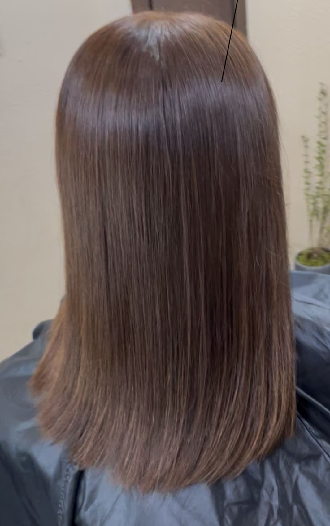 hair CUSTOM【ヘアカスタム】のスタイル紹介。サラツヤカラー